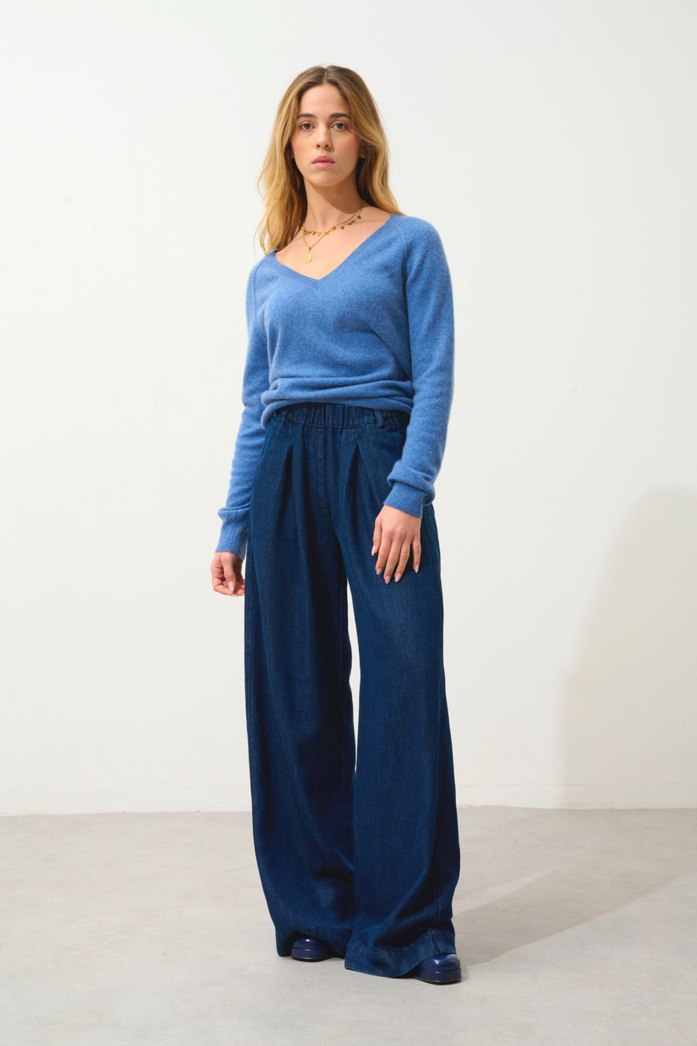 GIUSALET v-neck sweater denim blue 100% cashmere