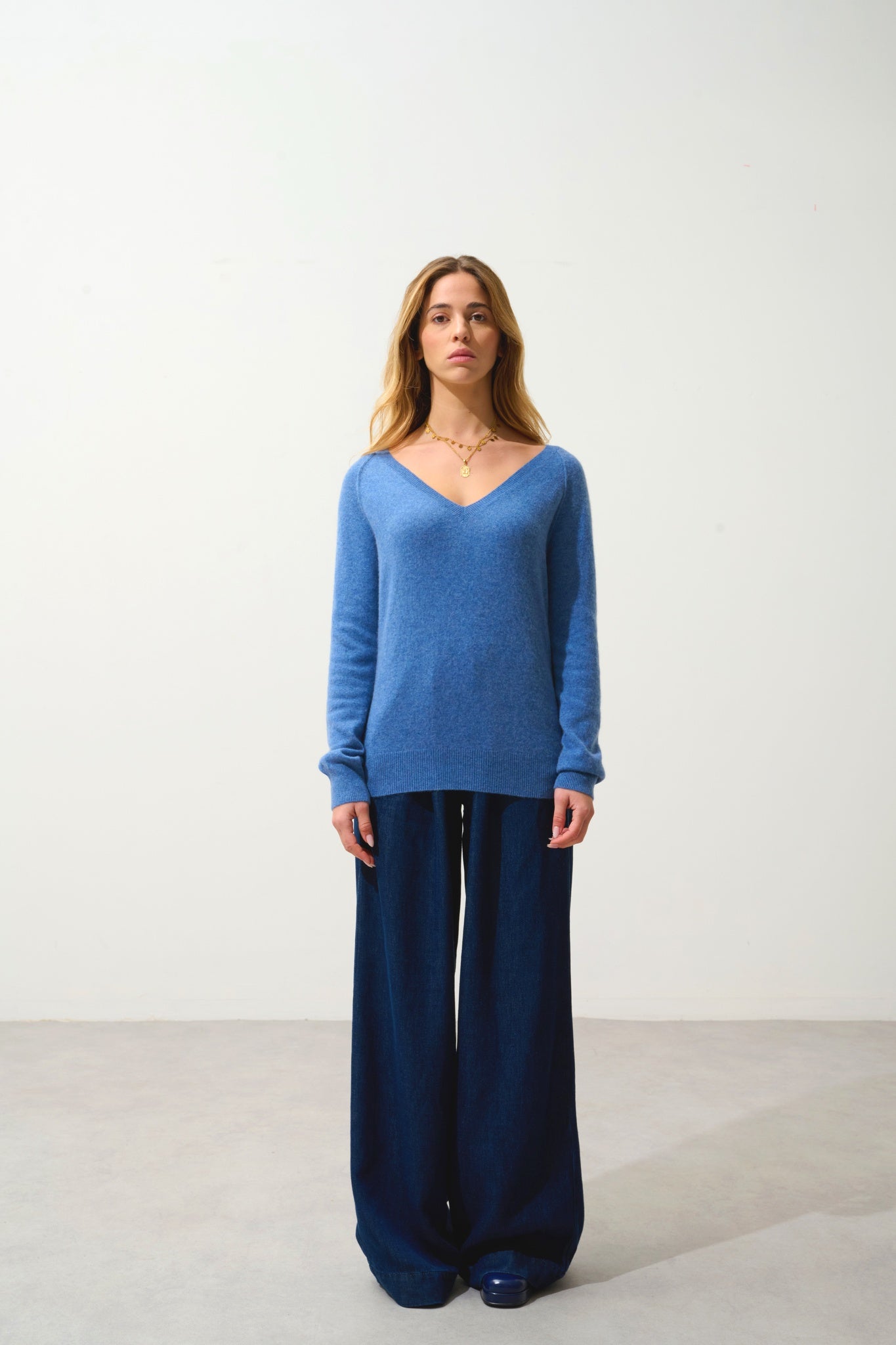 GIUSALET v-neck sweater denim blue 100% cashmere