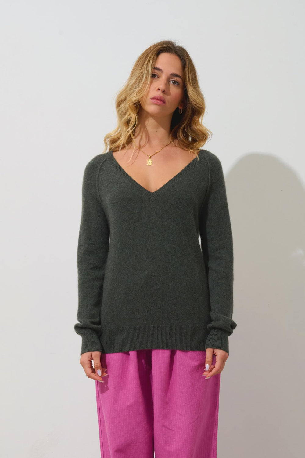 GIUSALET Pullover mit V-Ausschnitt khaki meliert 100% Kaschmir