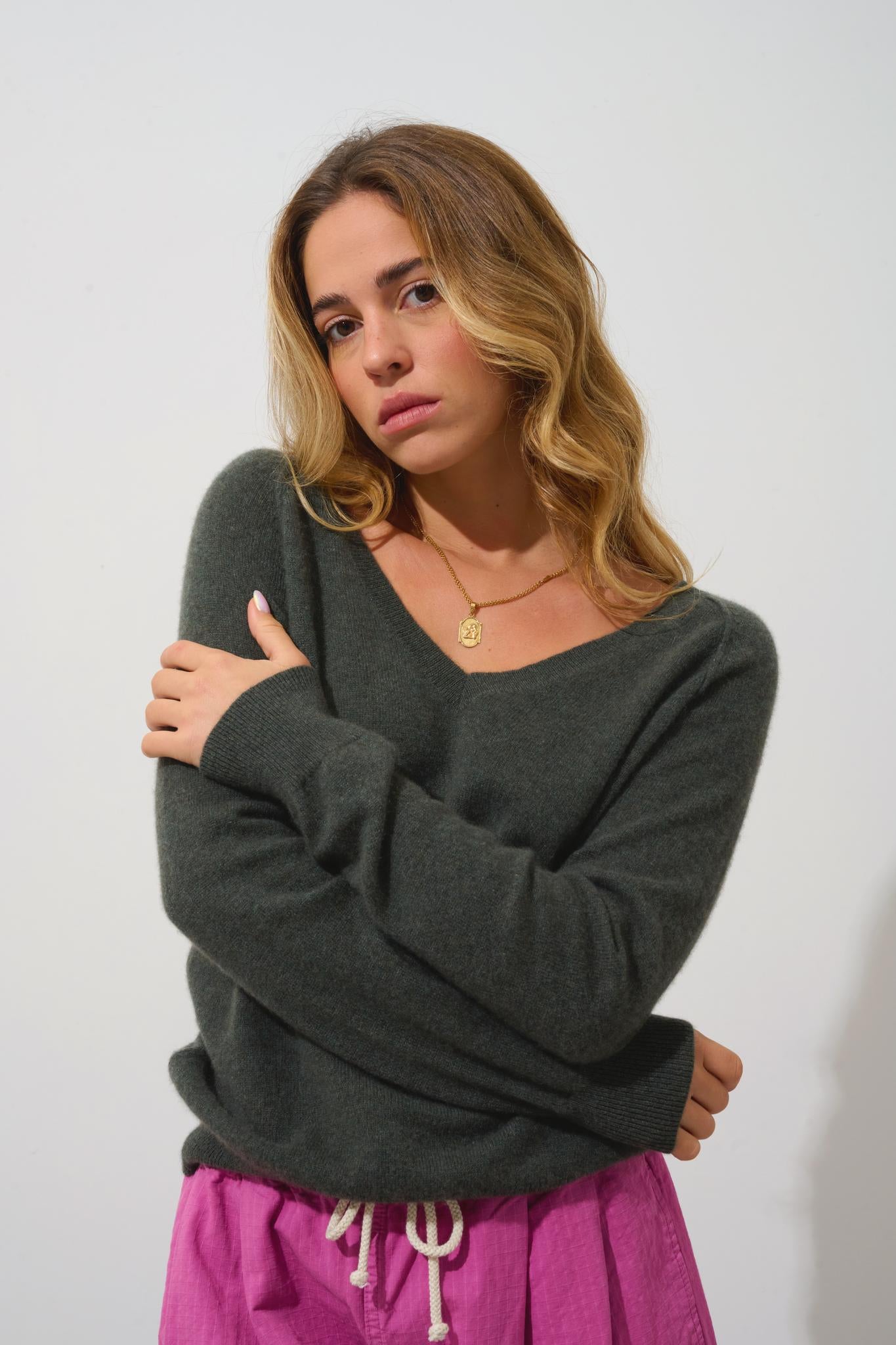 GIUSALET Pullover mit V-Ausschnitt khaki meliert 100% Kaschmir