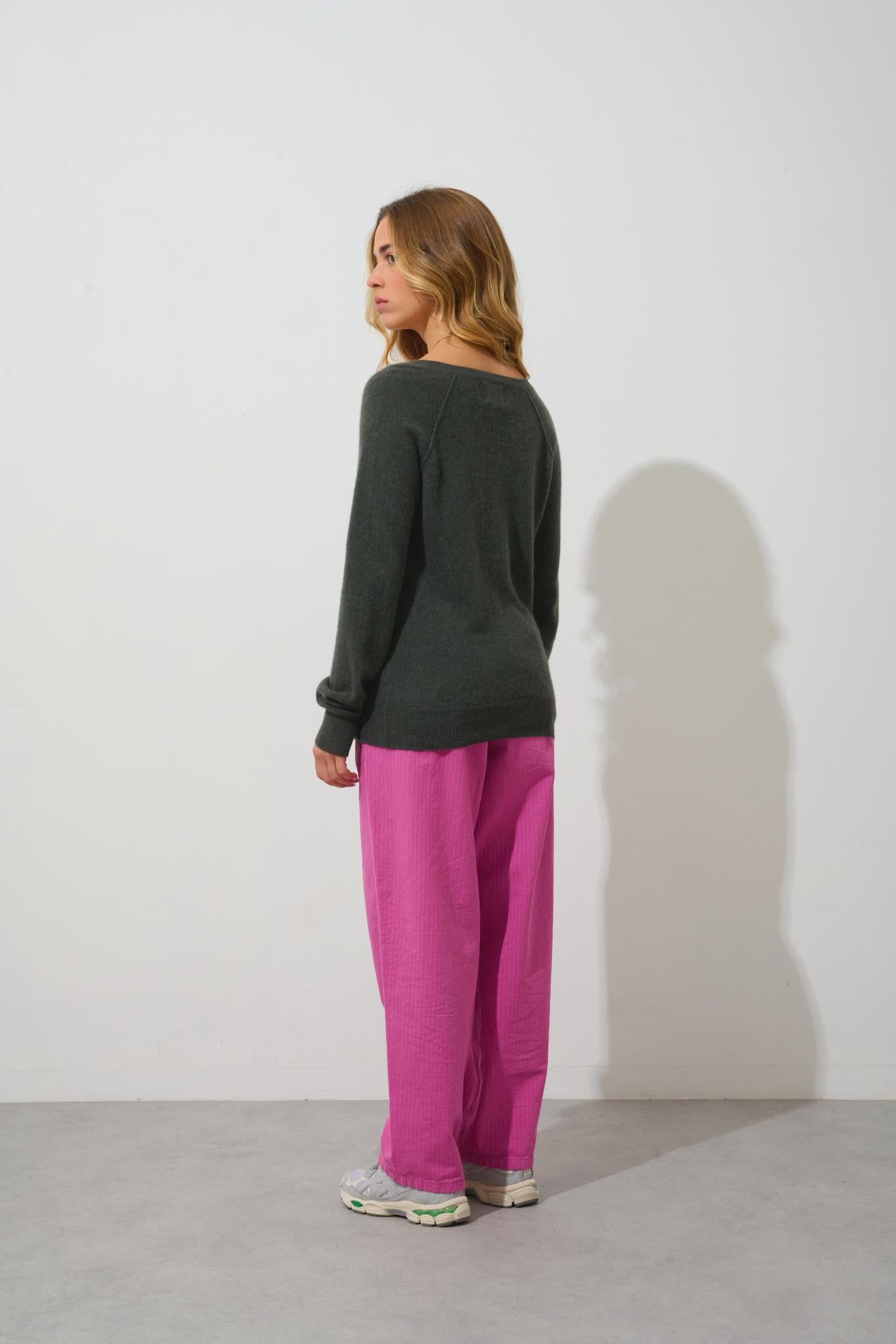 GIUSALET Pullover mit V-Ausschnitt khaki meliert 100% Kaschmir