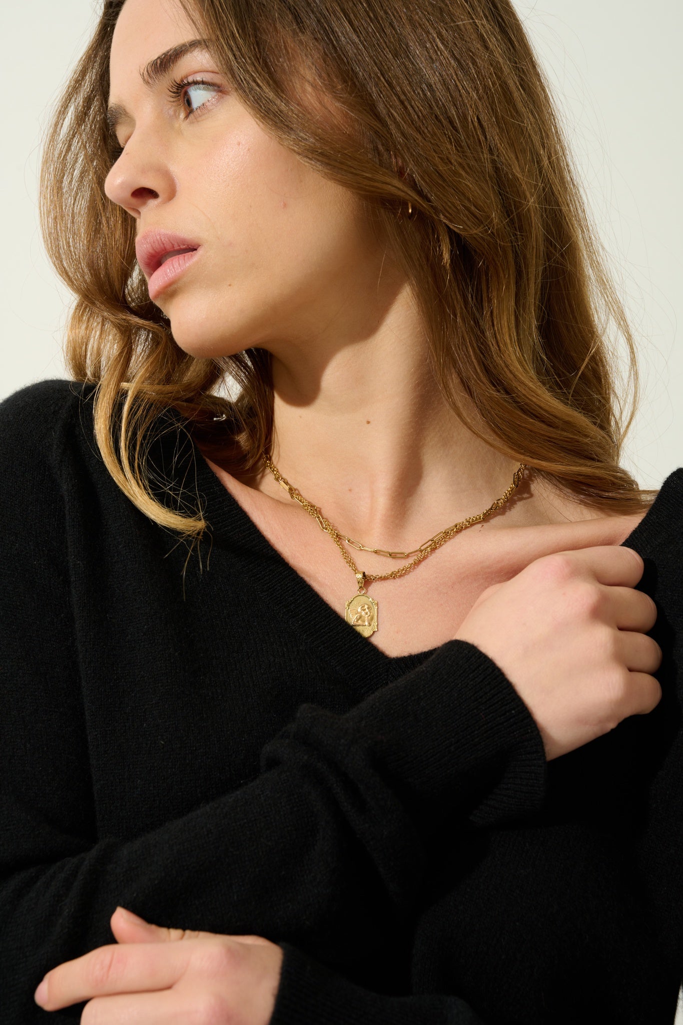 GIUSALET schwarzer Pullover mit V-Ausschnitt, 100 % Kaschmir