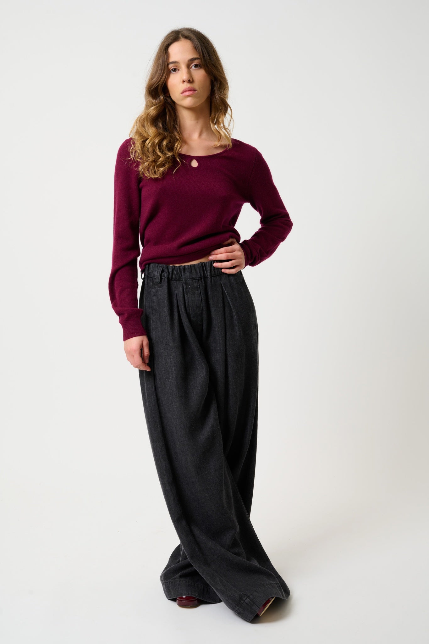 GLYDER boat-neck sweater drop front burgundy 100% cashmere