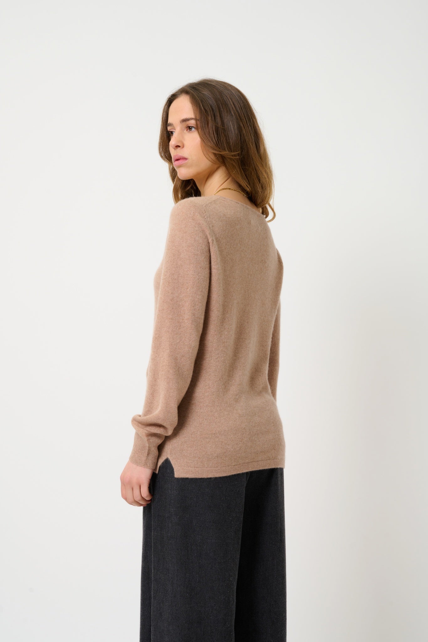 GLYDER pull col bateau goutte devant camel chiné 100% cachemire