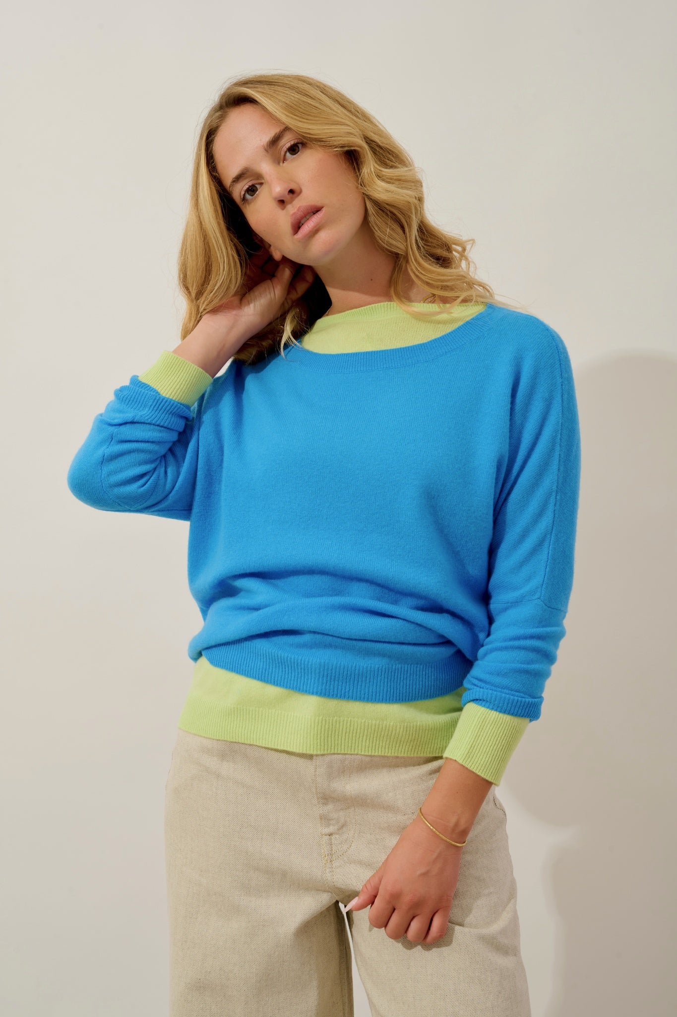 GOLÉON pull chauve souris bleu celeste 100% cachemire