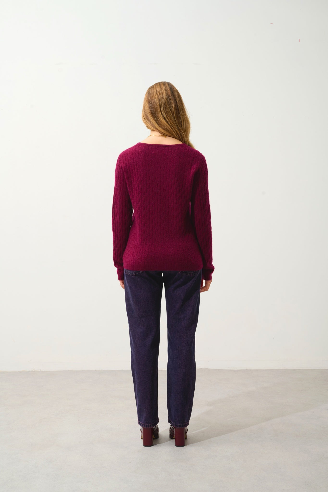 GRASMOOR burgundy v-neck sweater 100% cashmere