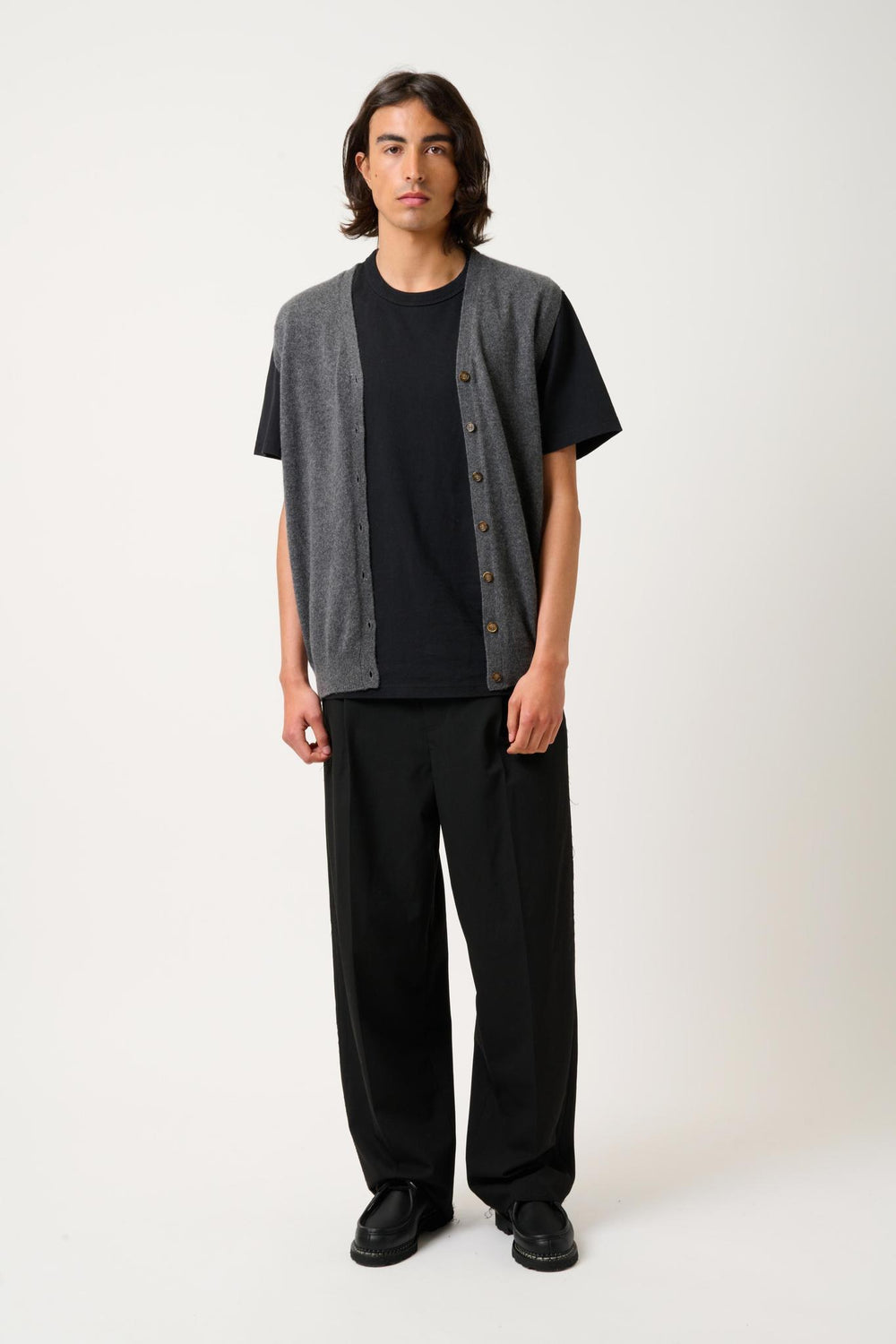 HUGO cardigan col v sans manches anthracite chiné 100% cachemire