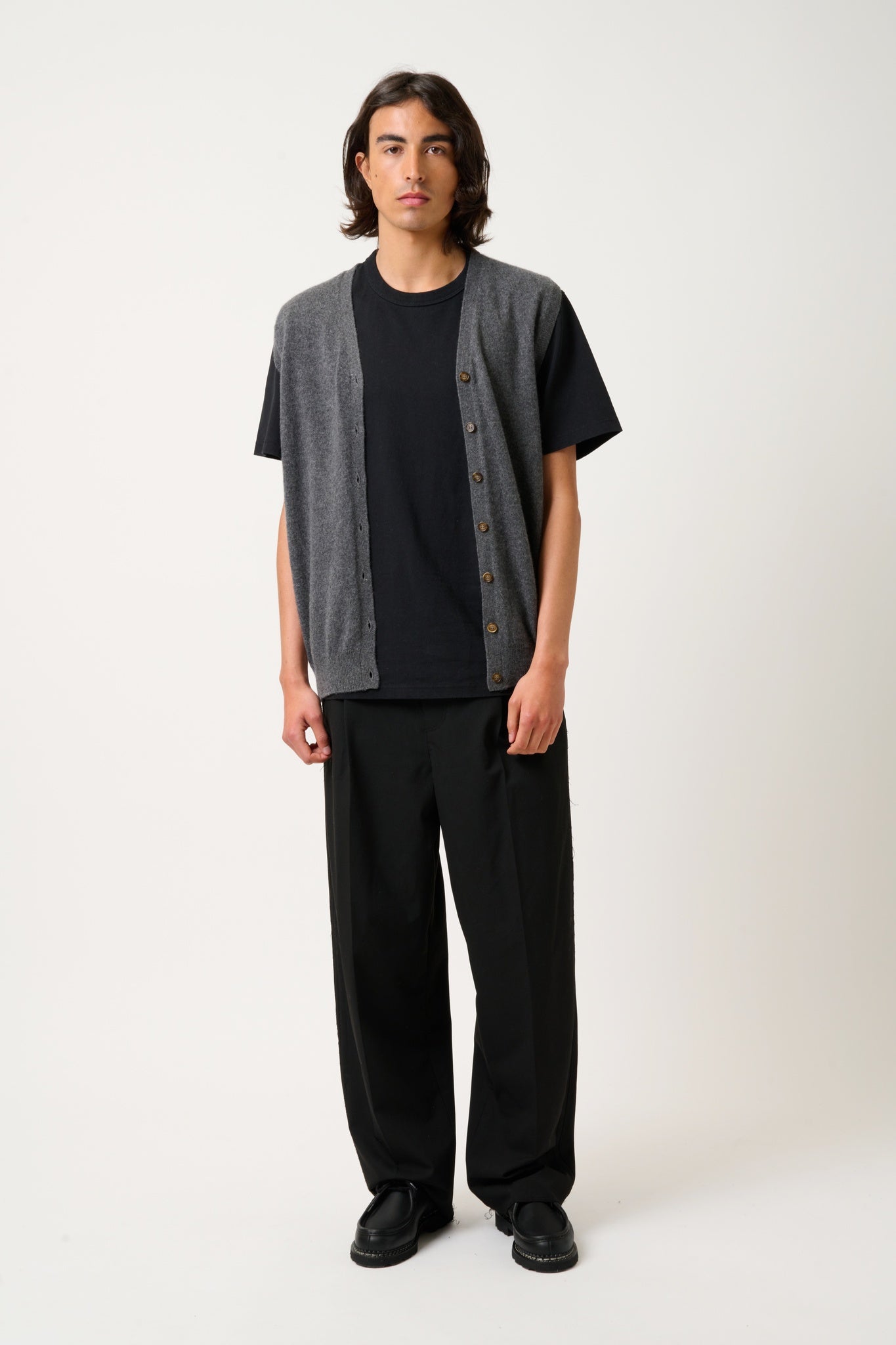 HUGO cardigan col v sans manches anthracite chiné 100% cachemire