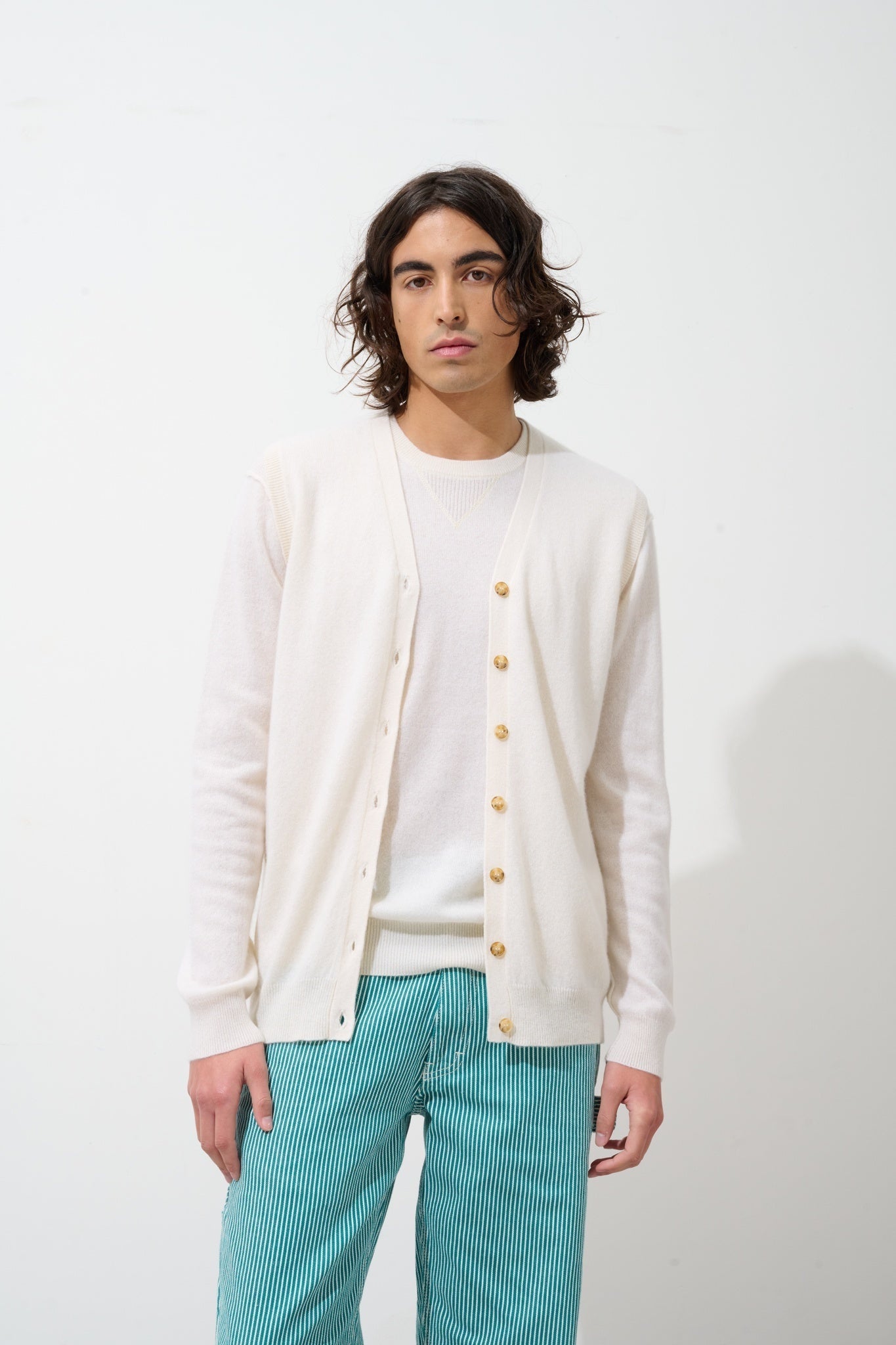 HUGO Strickjacke mit V-Ausschnitt ohne Ärmel Schnee 100% Kaschmir