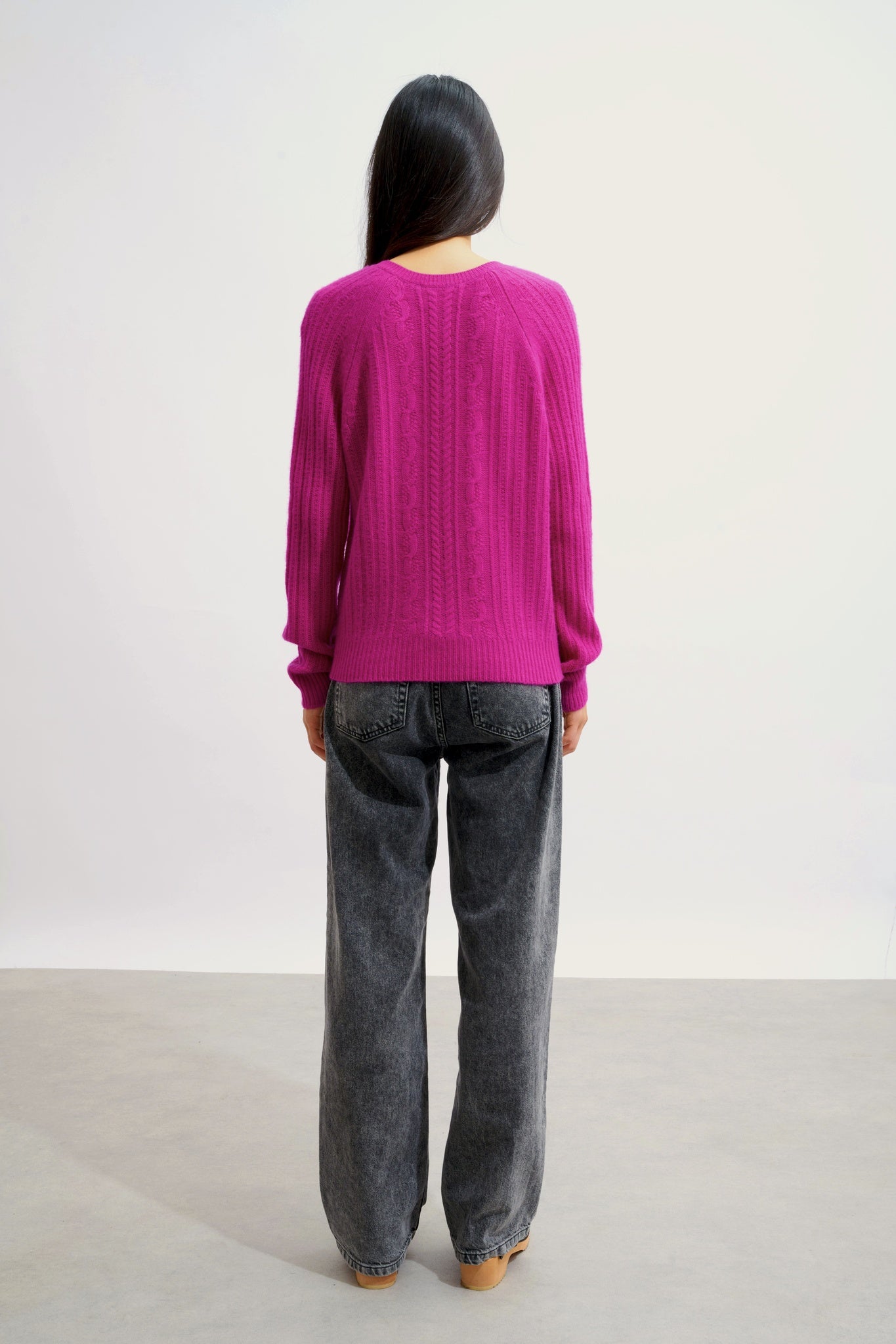 INDIRA pull col v 6 fils violine 100% cachemire