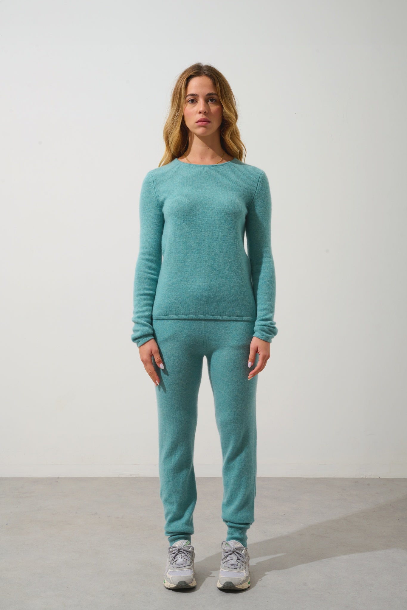 IVY 4-thread round-neck sweater mottled green 100% cashmere
