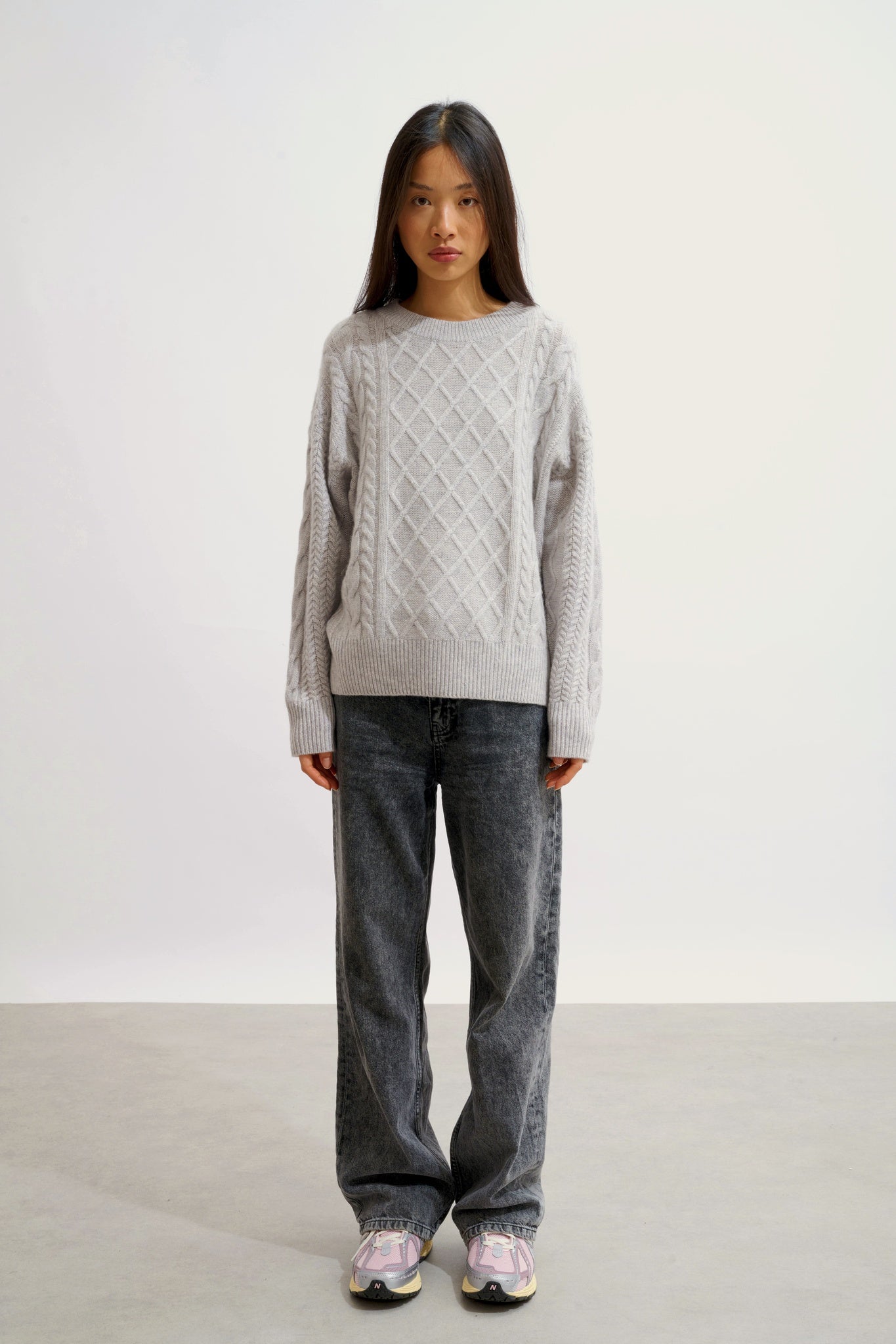 JAMPA pull col rond fentes côtés 6 fils gris clair chiné 100% cachemire