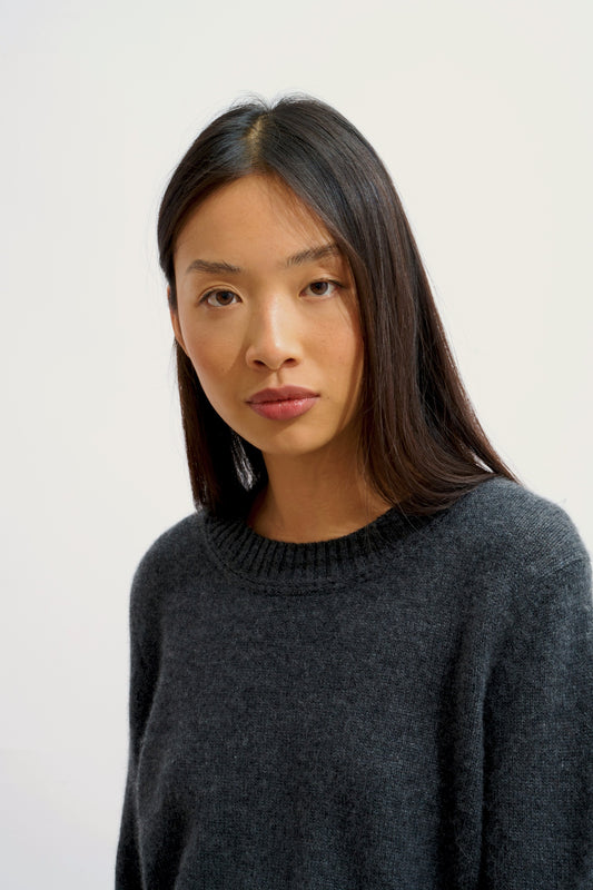 JETSAN Pullover mit Rundhalsausschnitt 4 Fäden Karbon meliert 100% Kaschmir