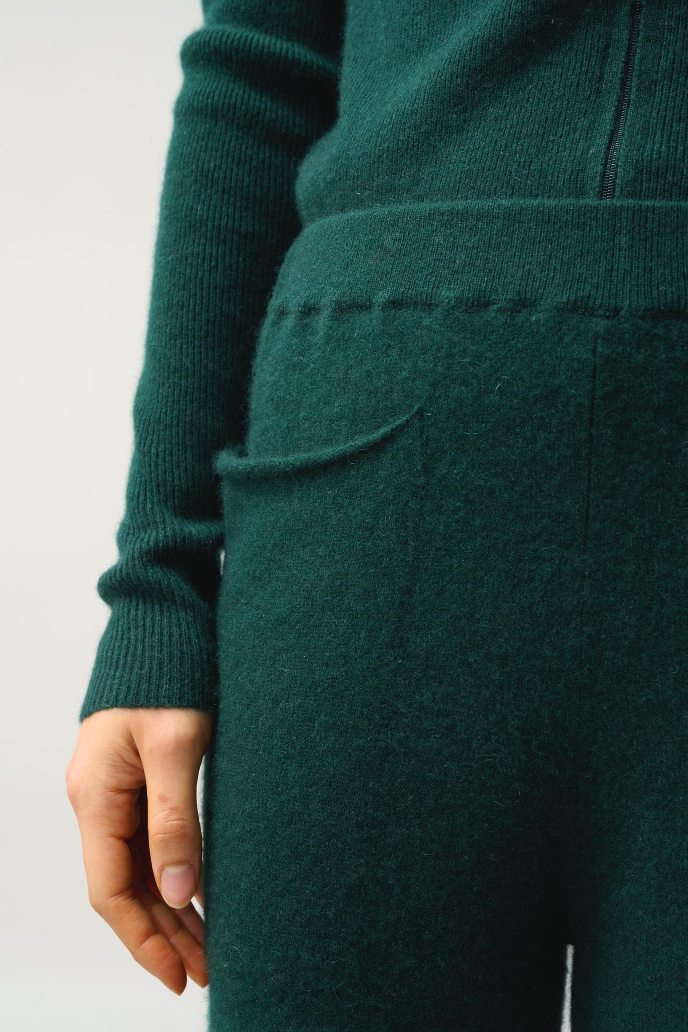 JIGME cypress jogging suit 100% cashmere