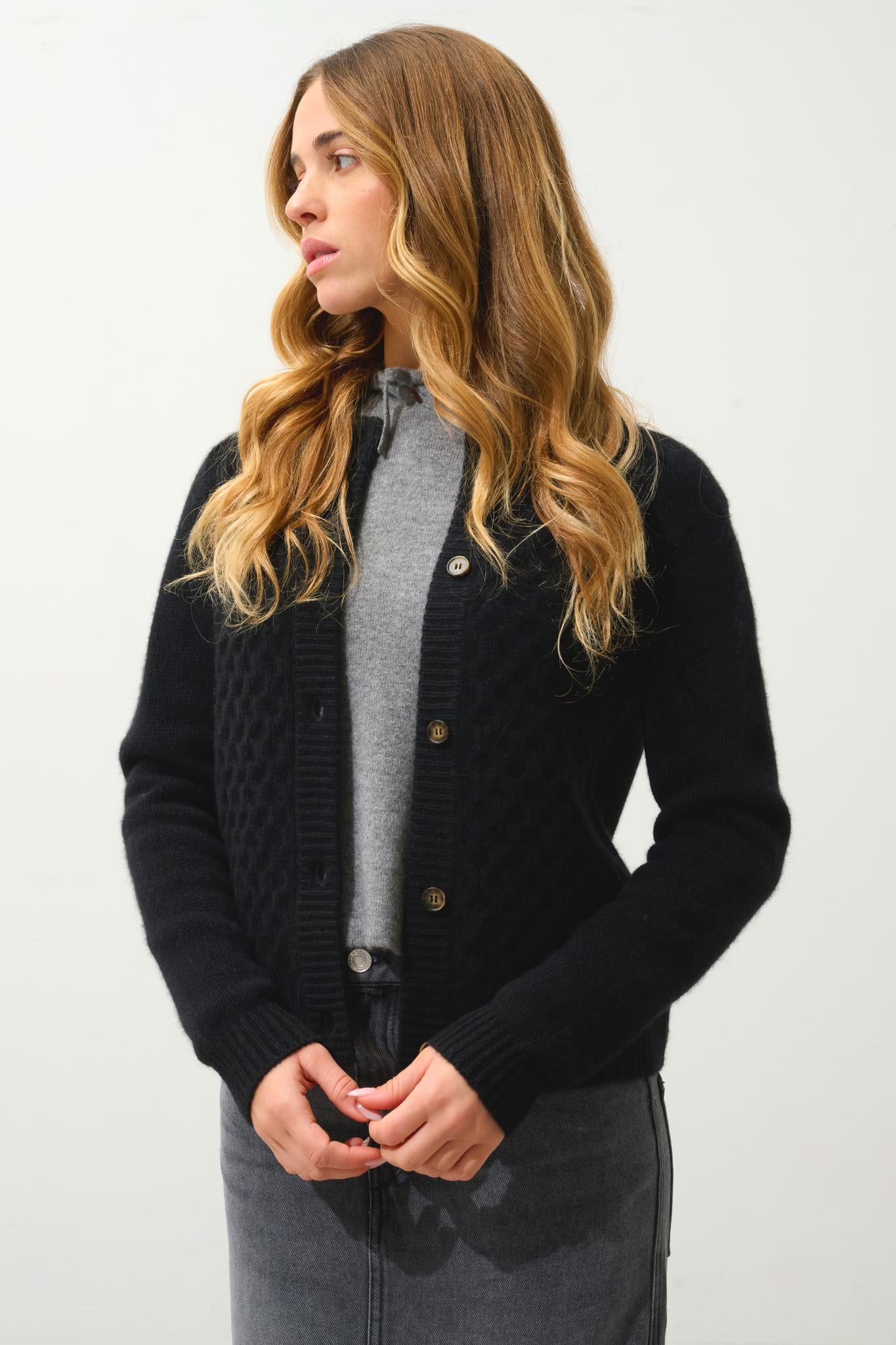 JINPA cardigan col rond 8 fils noir 100% cachemire