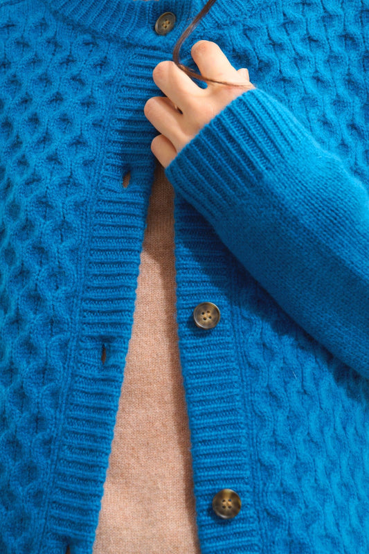 jinpa cardigan col rond 8 fils paon 100% cachemire