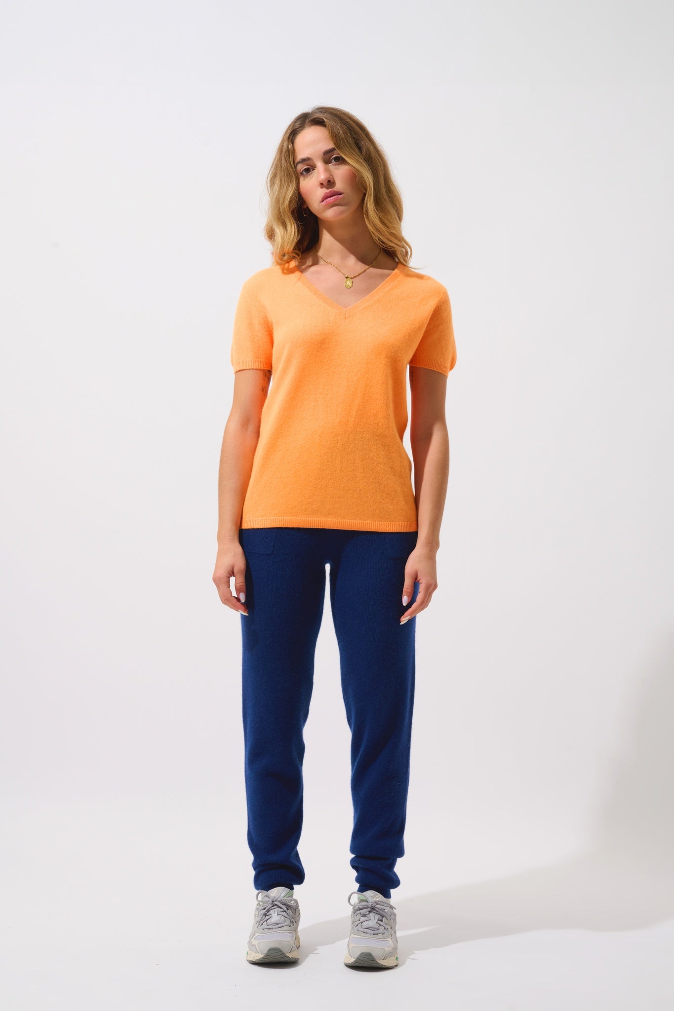 KALI t-shirt col v clementine 100% cachemire