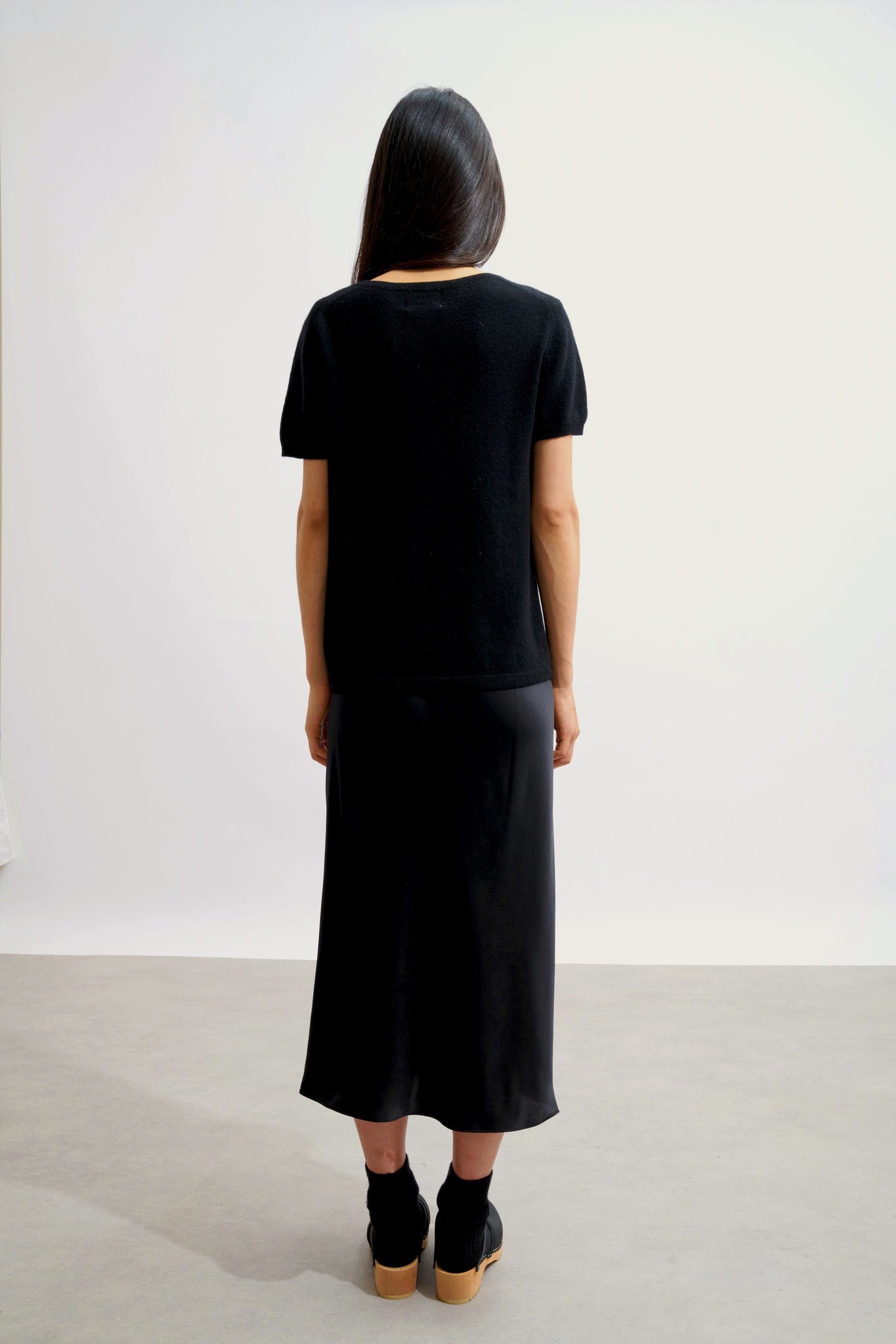 KALI thirt v-neck schwarz 100% Kaschmir