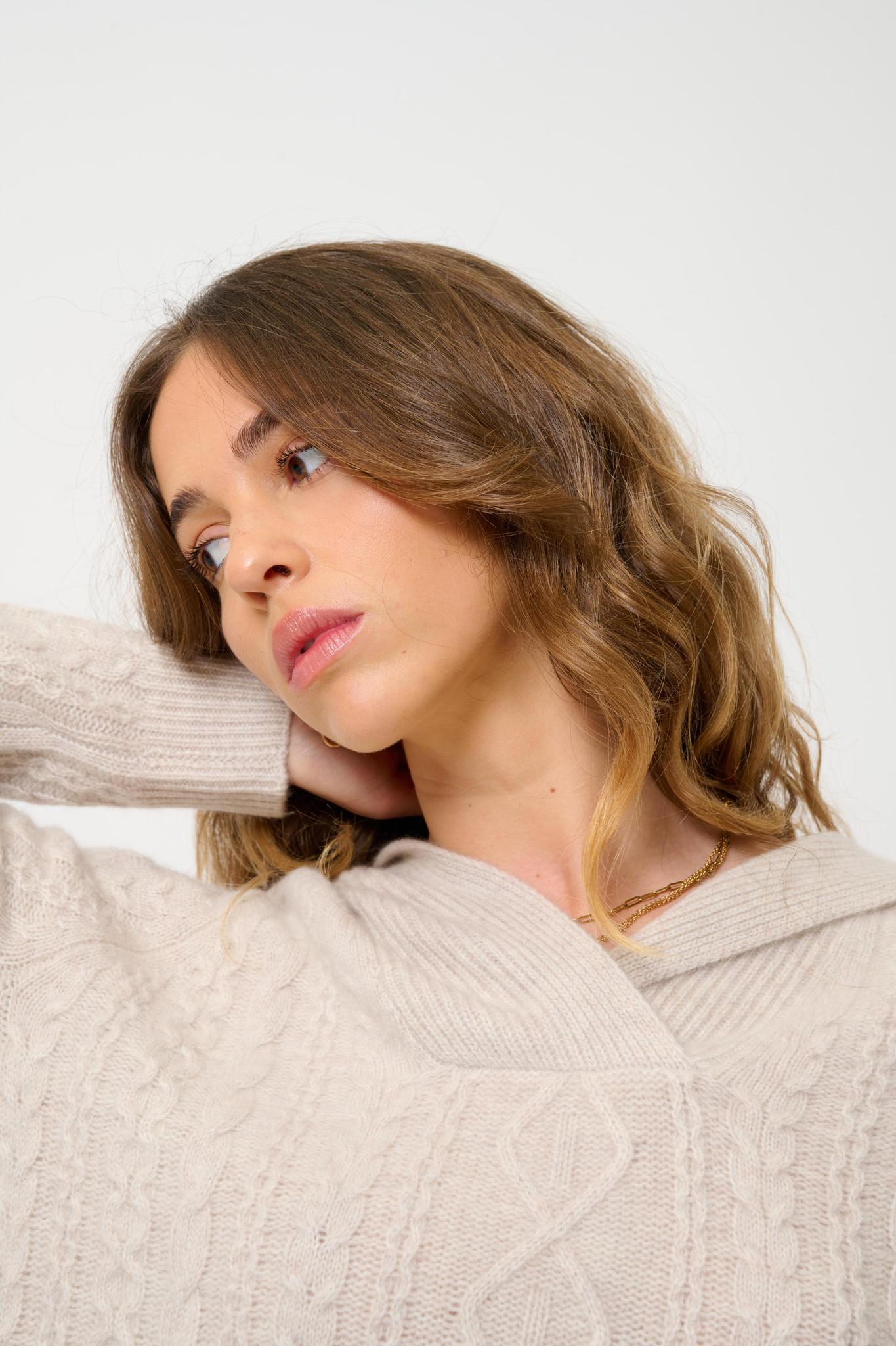 KHANDRO 6-thread beige mottled hooded sweater 100% cashmere