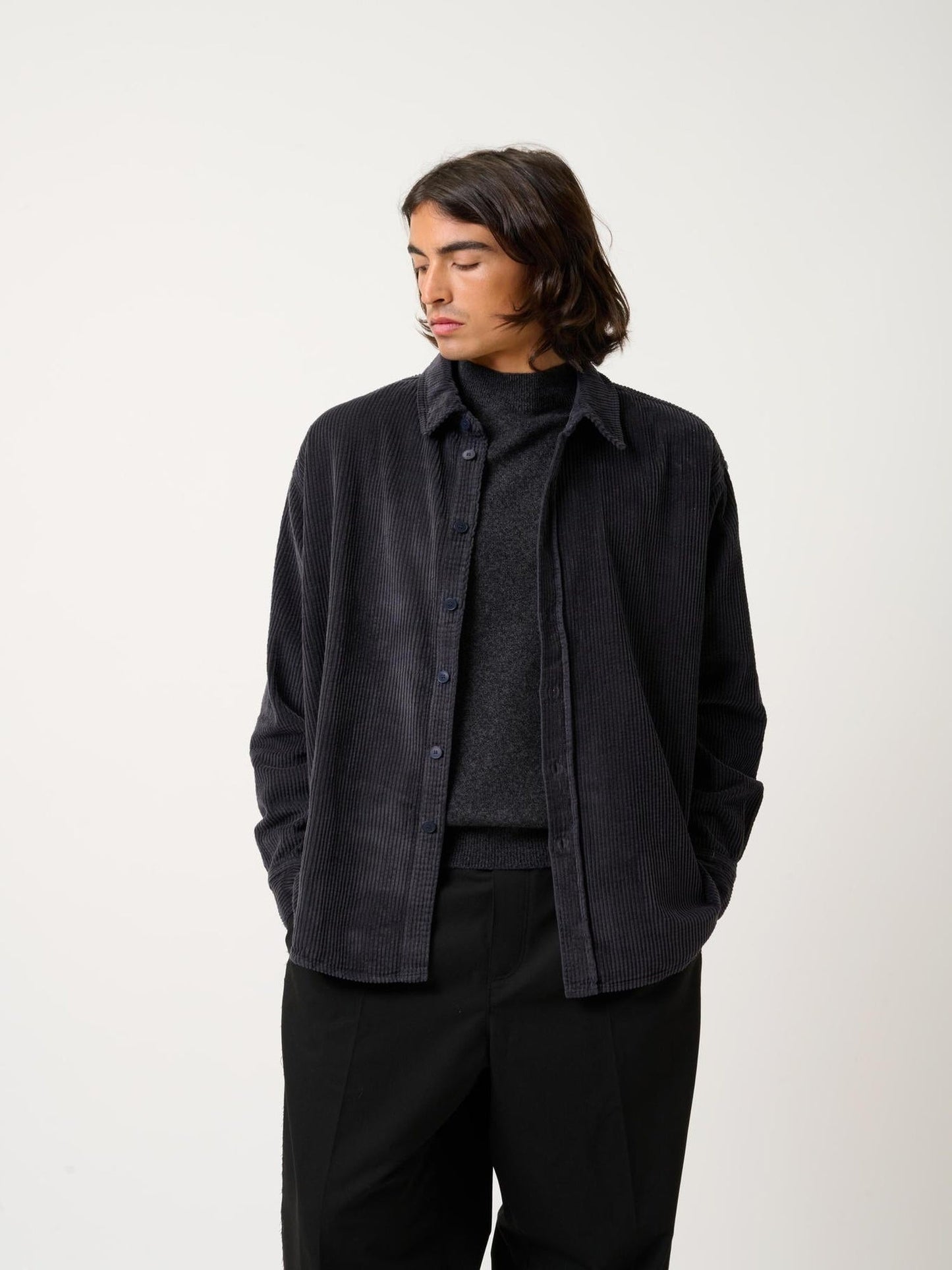 KUNDUM mottled black round-neck sweater 100% cashmere