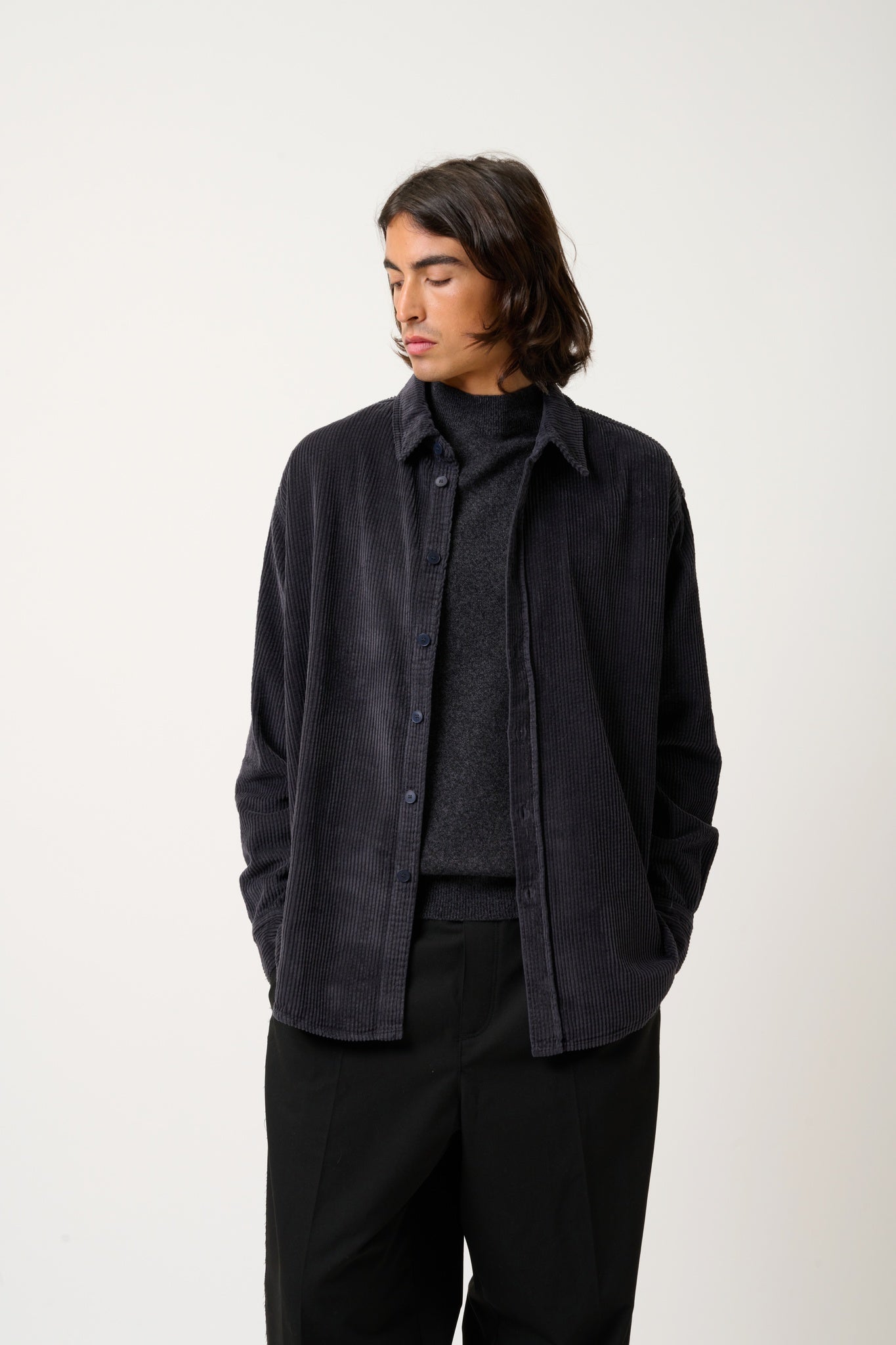 KUNDUM Pullover mit Rundhalsausschnitt schwarz meliert 100% Kaschmir