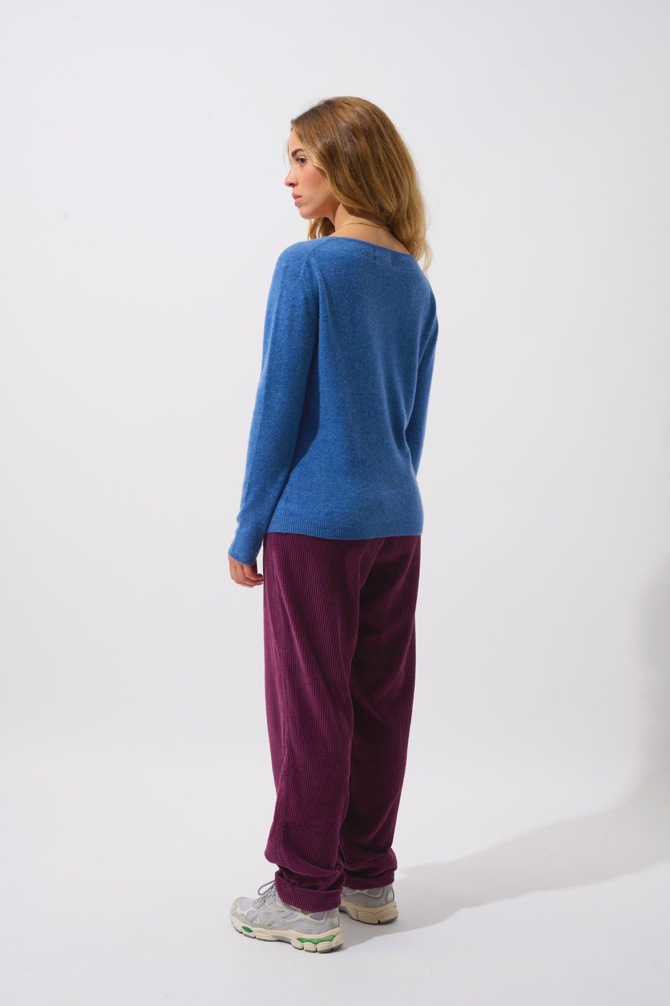 LANFON Pullover mit Bootsausschnitt in Denimblau aus 100% Kaschmir