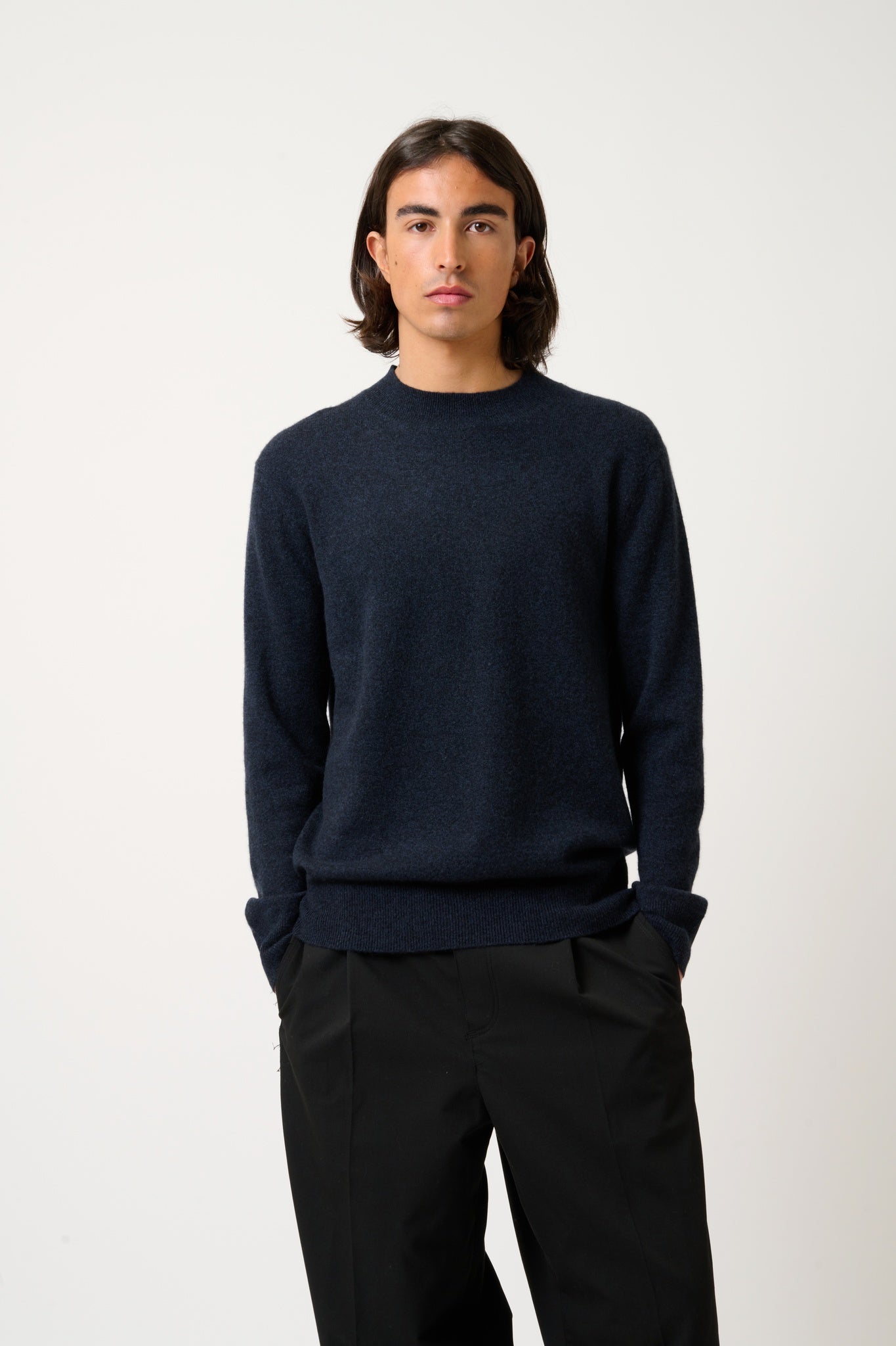 LASYA pull col rond caviar 100% cachemire