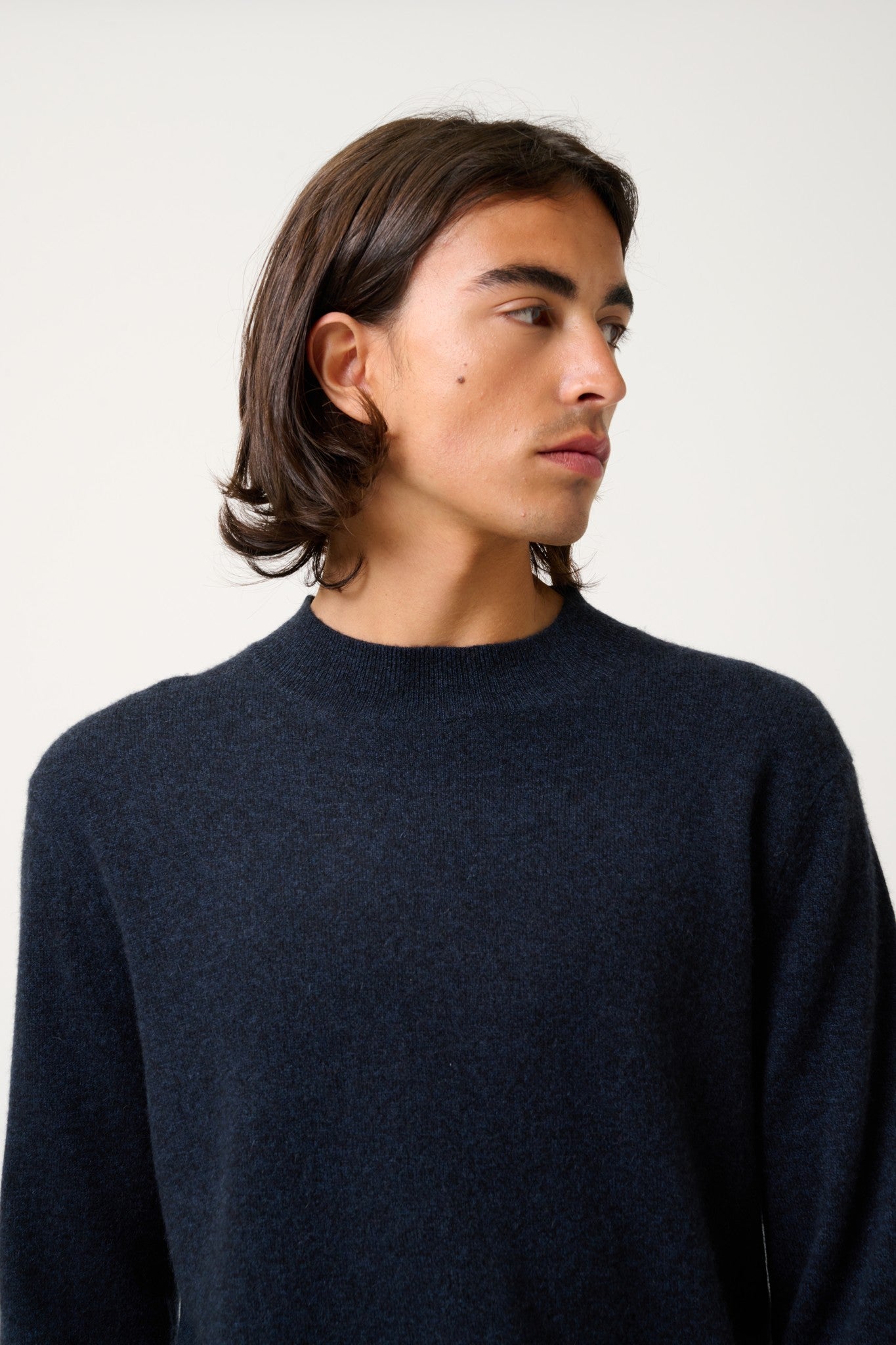 lasya pull col rond caviar 100% cachemire