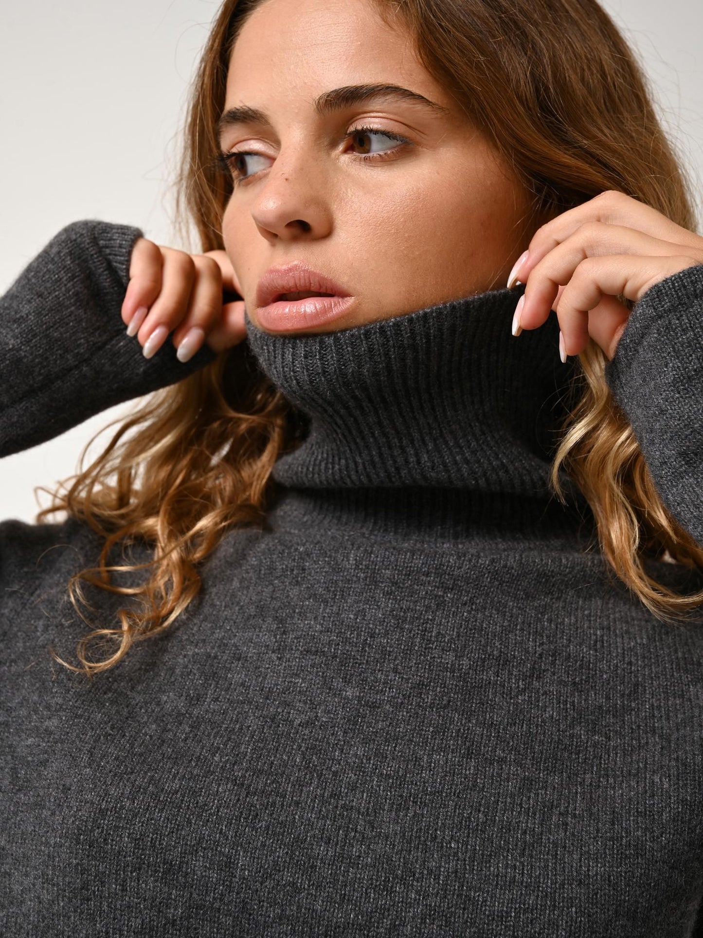 LINDA 4-thread turtleneck sweater anthracite mottled 100% cashmere