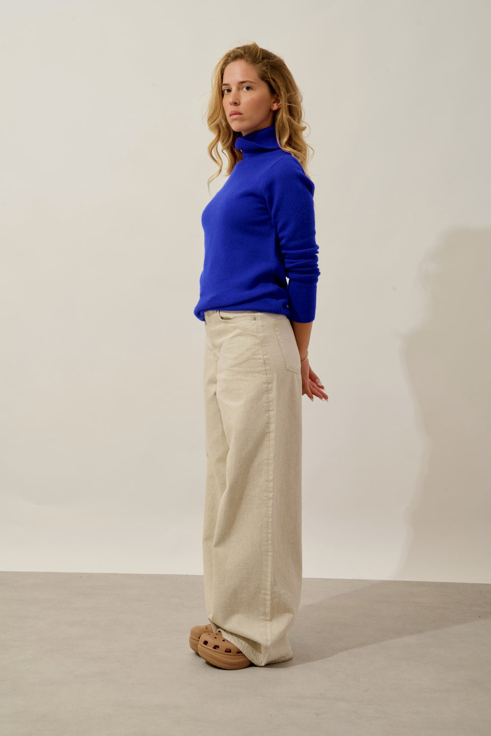 LINDA 4-thread turtleneck sweater indigo 100% cashmere