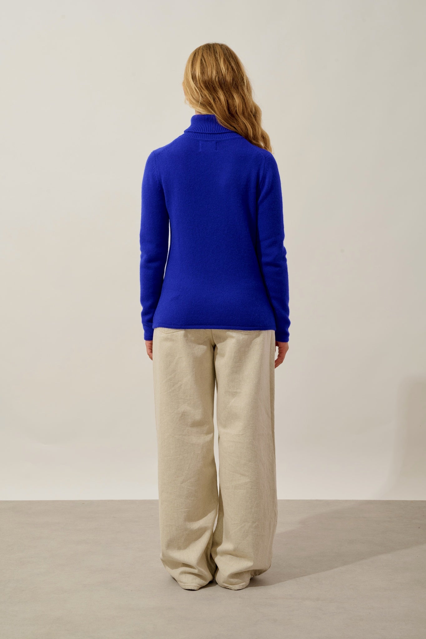 LINDA 4-thread turtleneck sweater indigo 100% cashmere