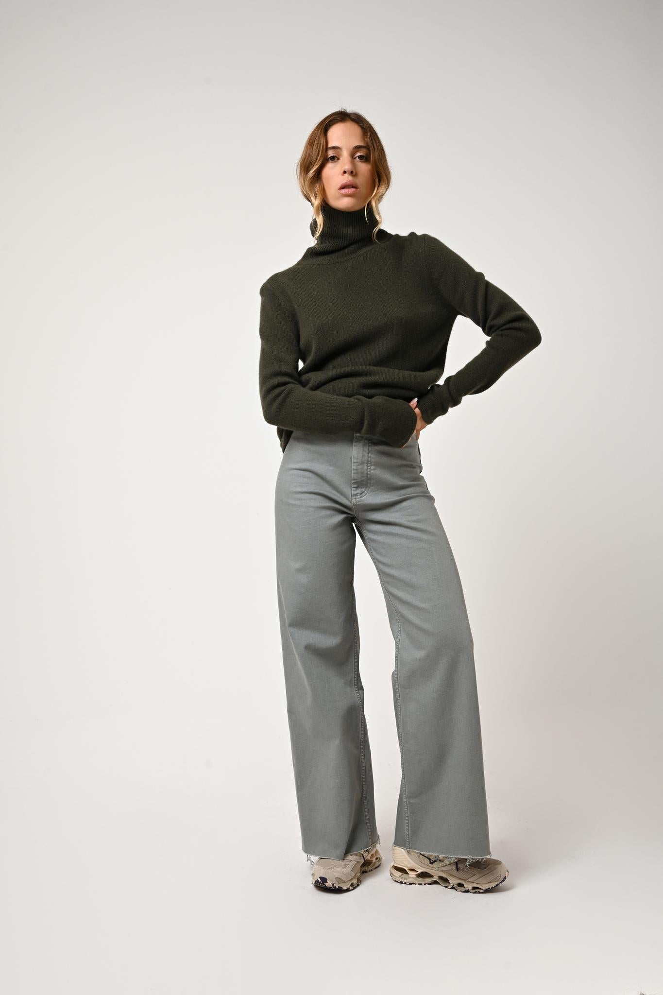 LINDA 4-fädiger Khaki Rollkragenpullover 100% Kaschmir