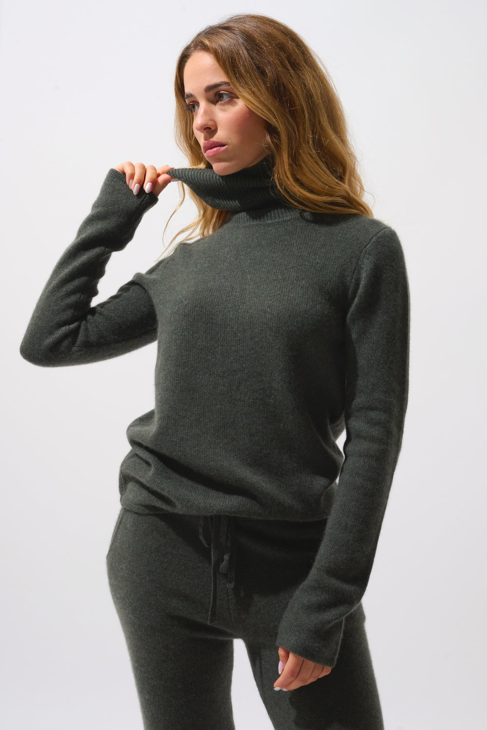 LINDA pull col roulé 4 fils kaki chiné 100% cachemire