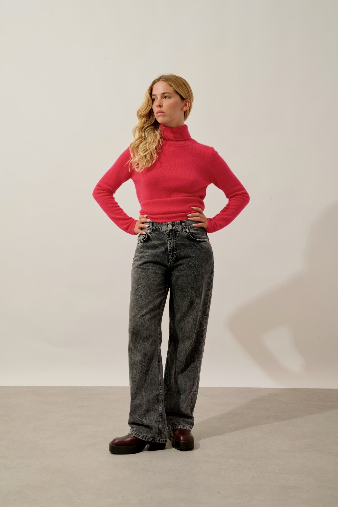 LINDA pull col roulé 4 fils magenta red 100% cachemire