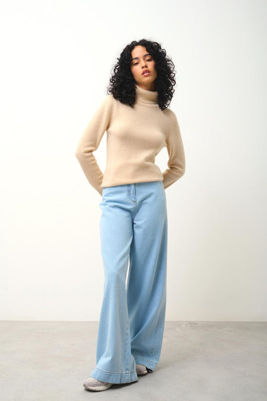 LINDA 4-thread roll-neck sweater sand 100% cashmere