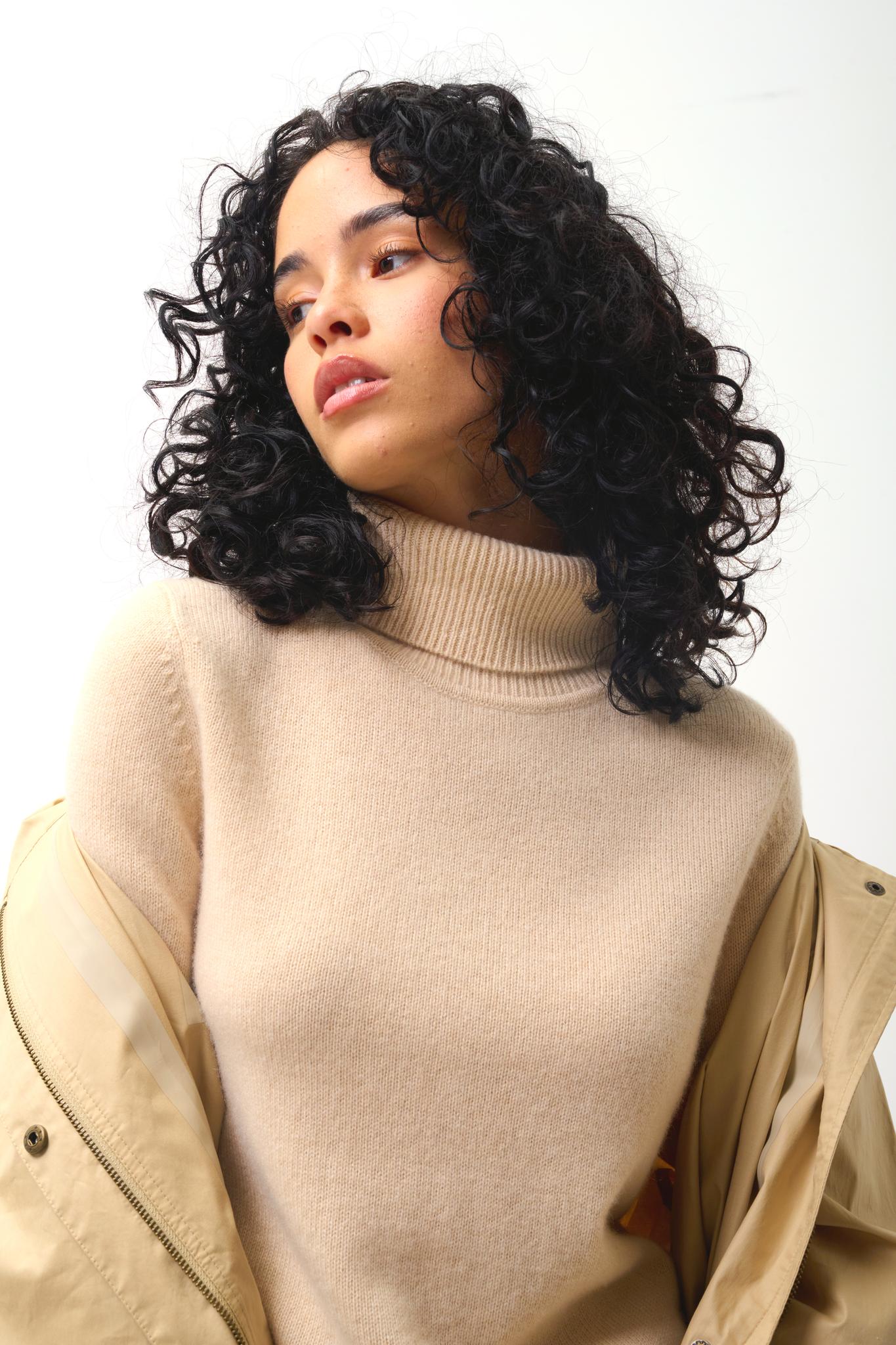 LINDA pull col roulé 4 fils sable 100% cachemire