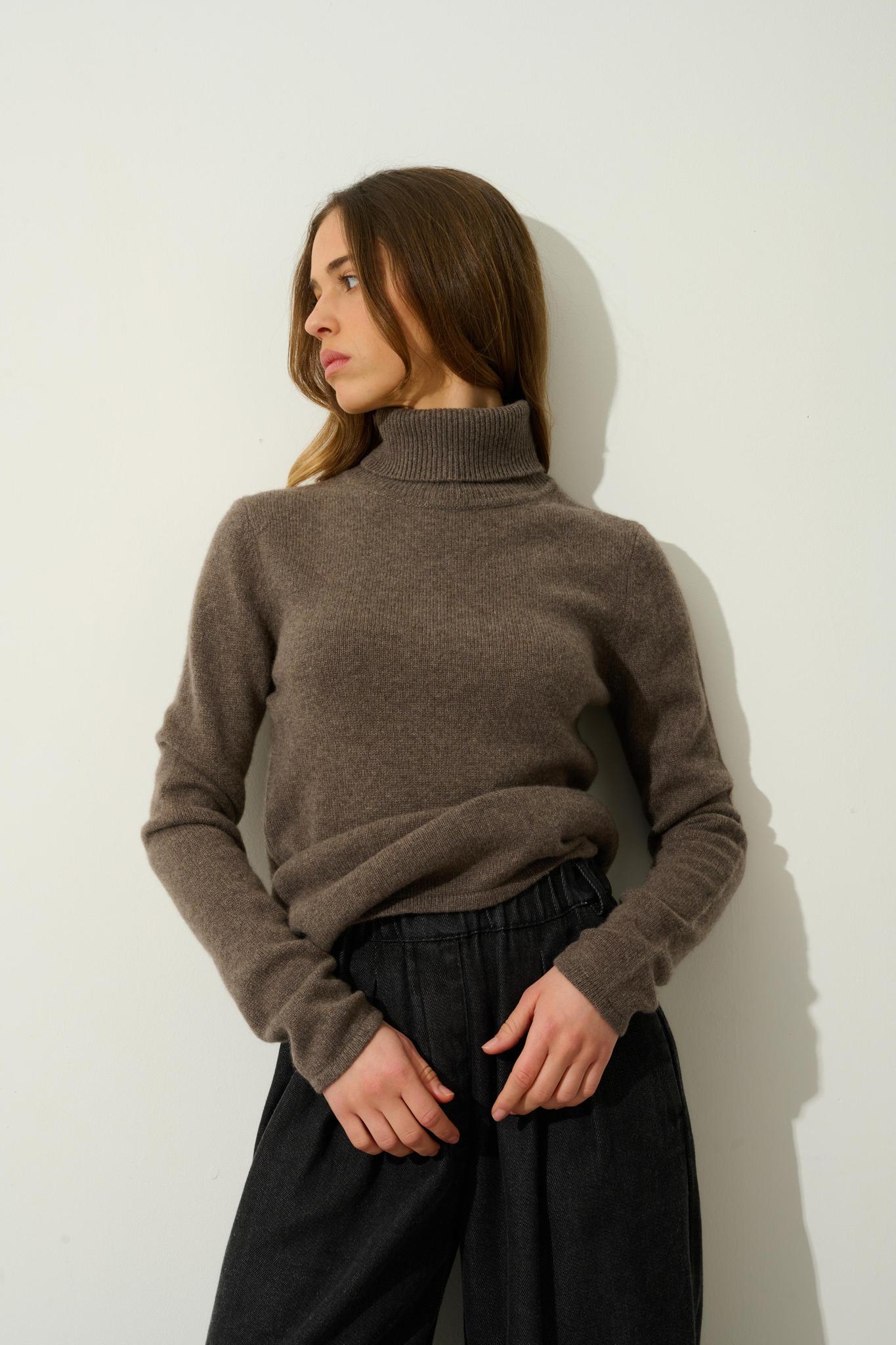 LINDA 4-fädiger Rollkragenpullover in Taupe meliert, 100% Kaschmir