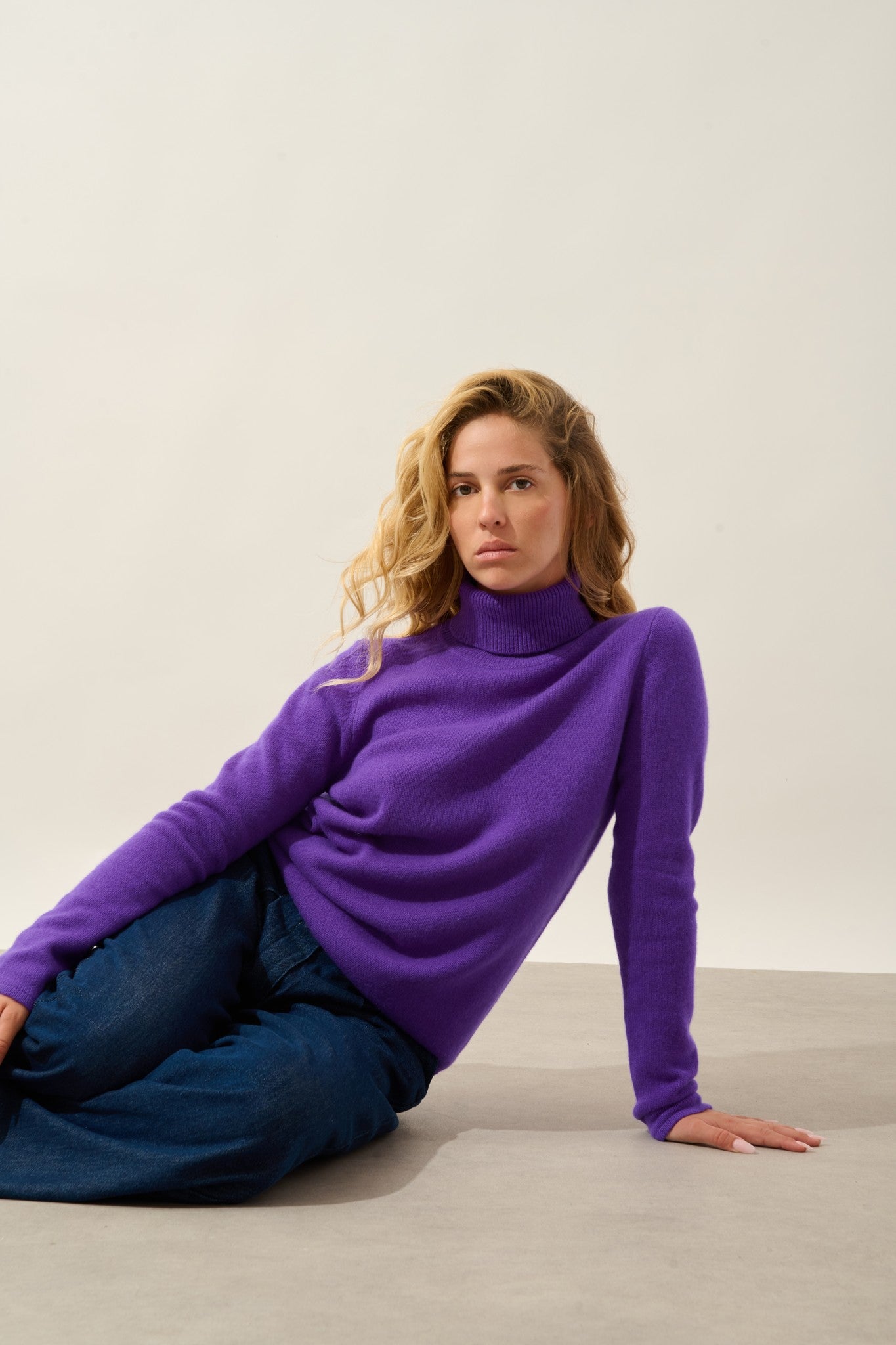 linda pull col roulé 4 fils ultra violet 100% cachemire