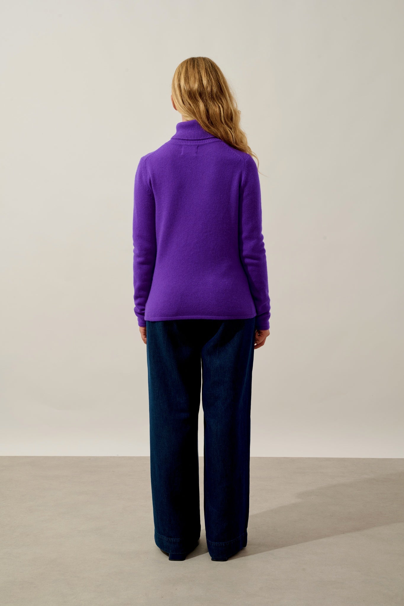 LINDA pull col roulé 4 fils ultra violet 100% cachemire