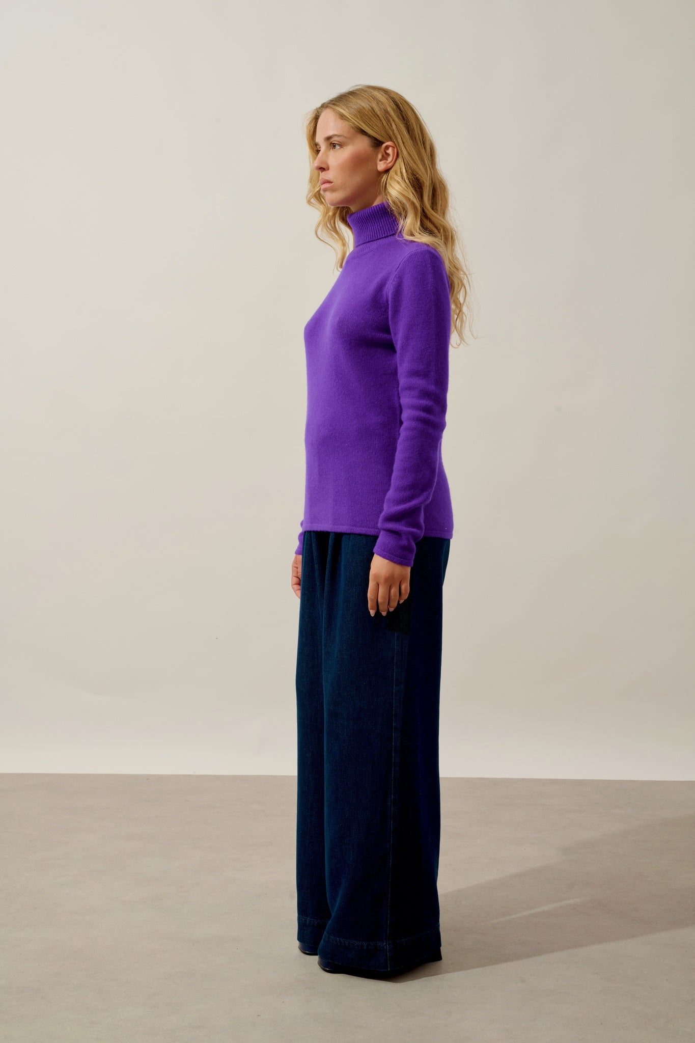 LINDA pull col roulé 4 fils ultra violet 100% cachemire