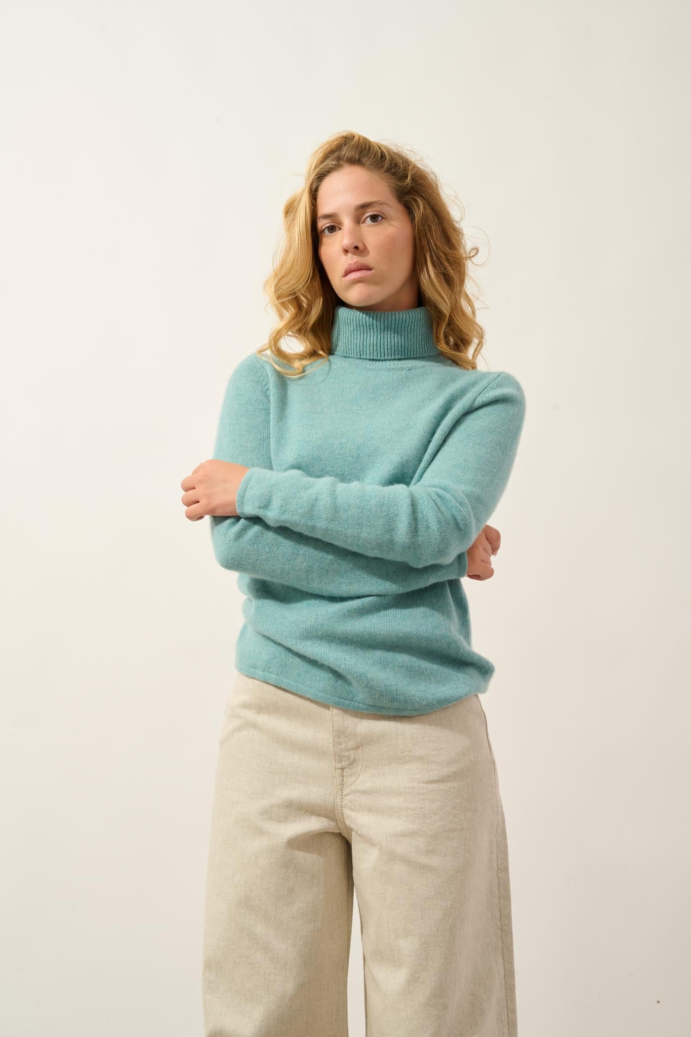 LINDA pull col roulé 4 fils vert chiné 100% cachemire