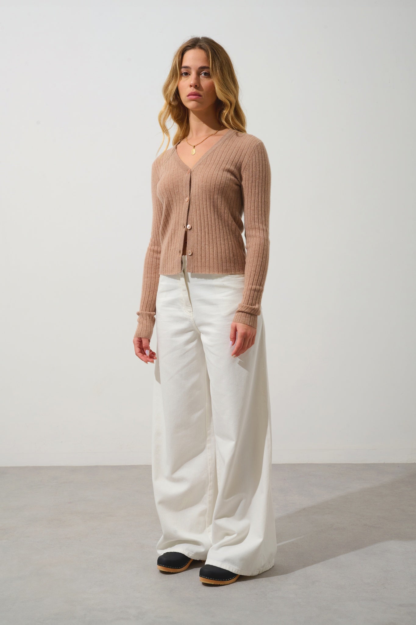 LISE camel v-neck cardigan 100% cashmere - Authentic Cashmere