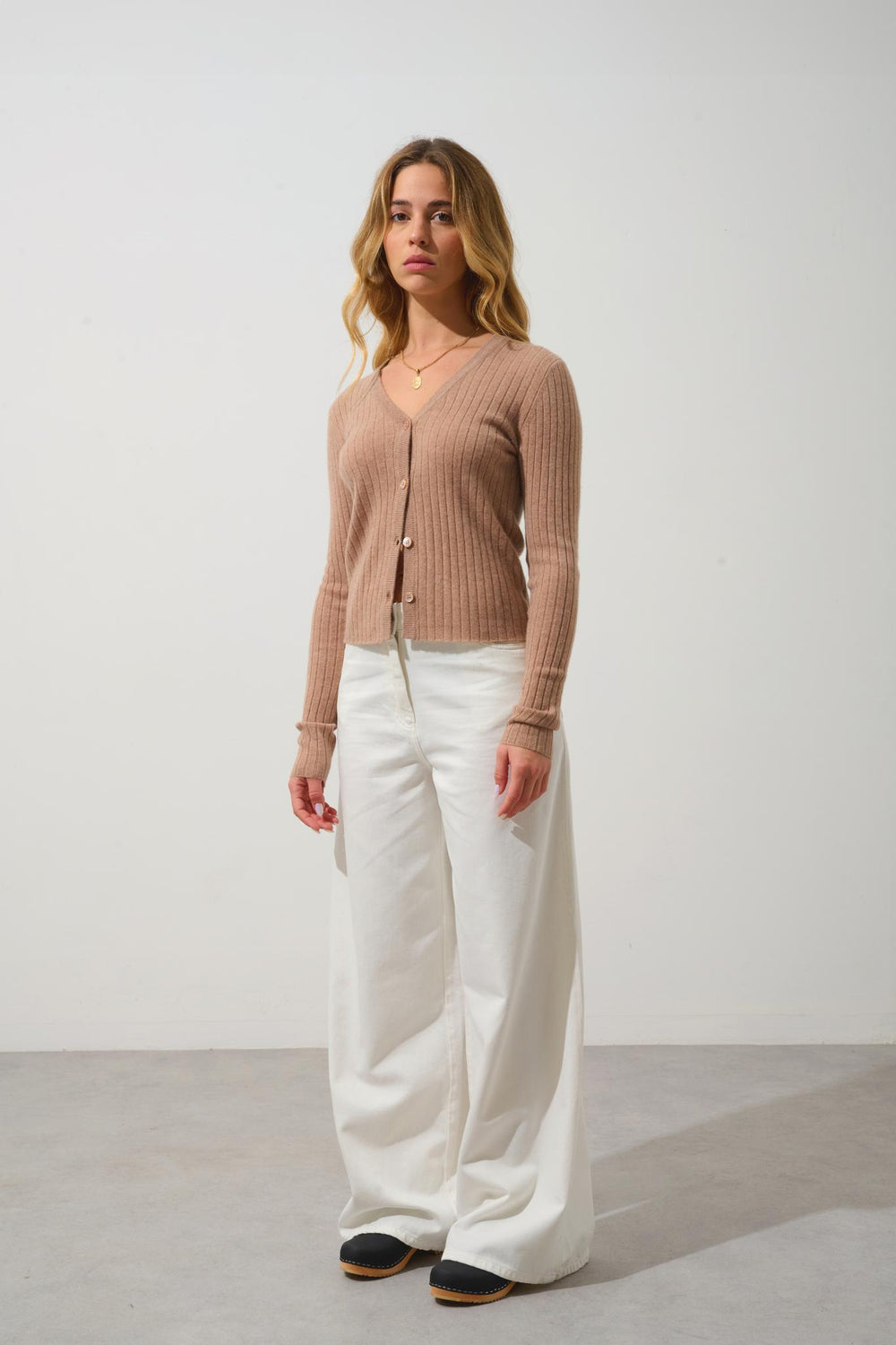 LISE camel v-neck cardigan 100% cashmere