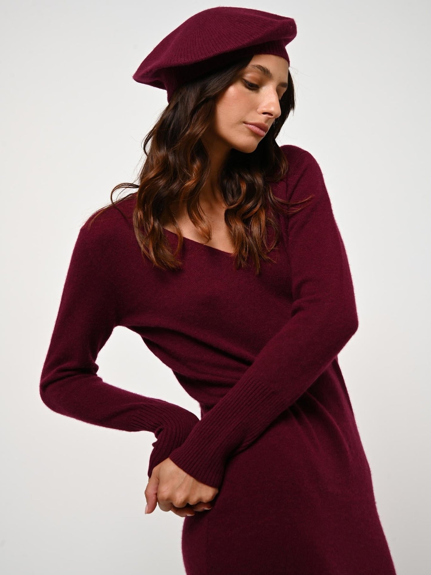 LIWI 4-thread burgundy beret 100% cashmere