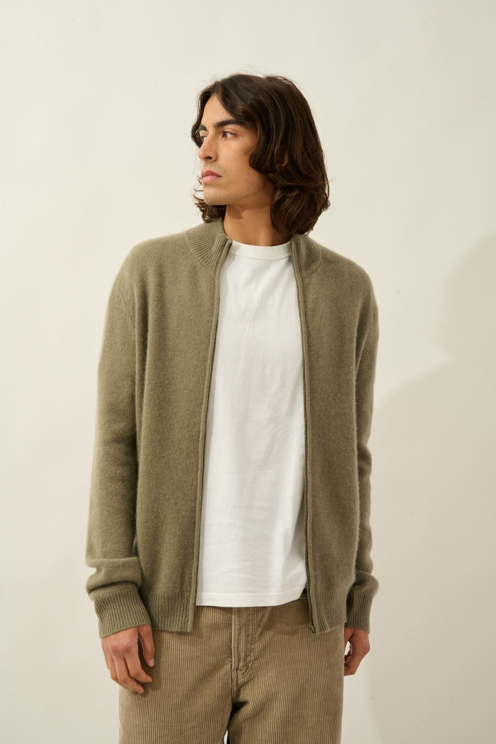 LYNA gilet zippé col camionneur 4 fils army 100% cachemire