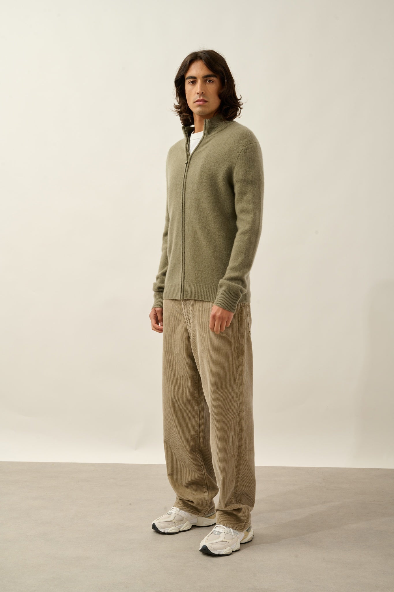 LYNA gilet zippé col camionneur 4 fils army 100% cachemire