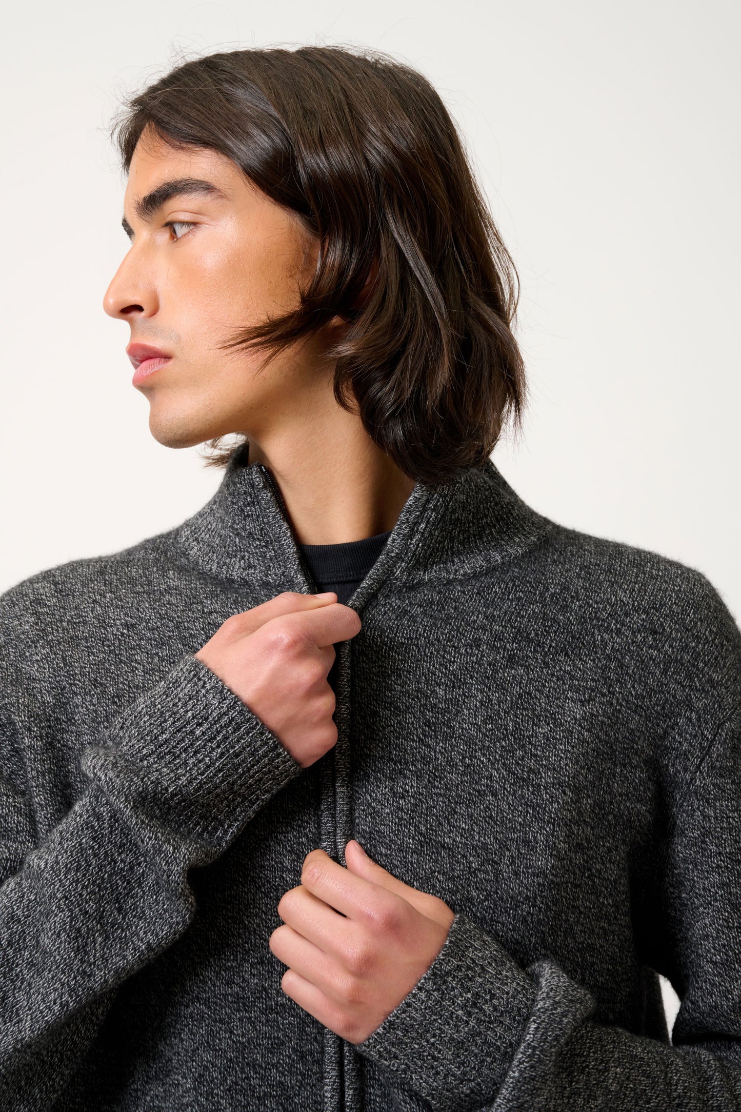 LYNA 4-thread trucker-collar zip cardigan black/white 100% cashmere