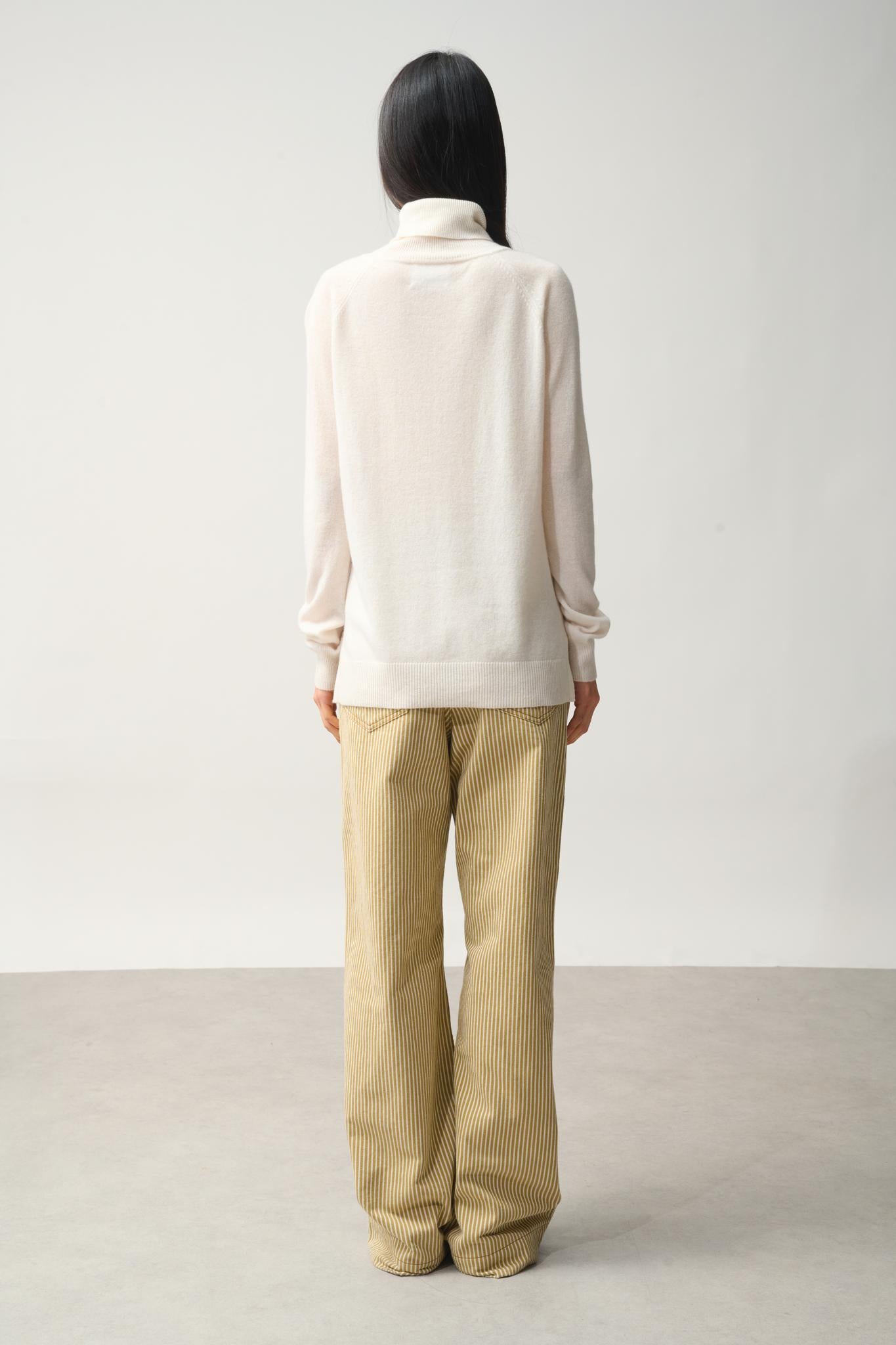 MADELINE pull col roulé ivoire 100% cachemire