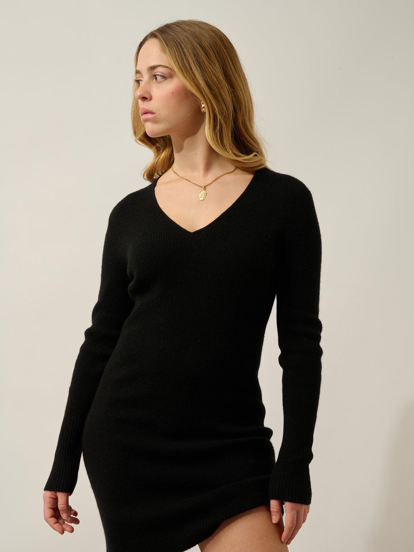 MAEN robe col v noir 100% cachemire