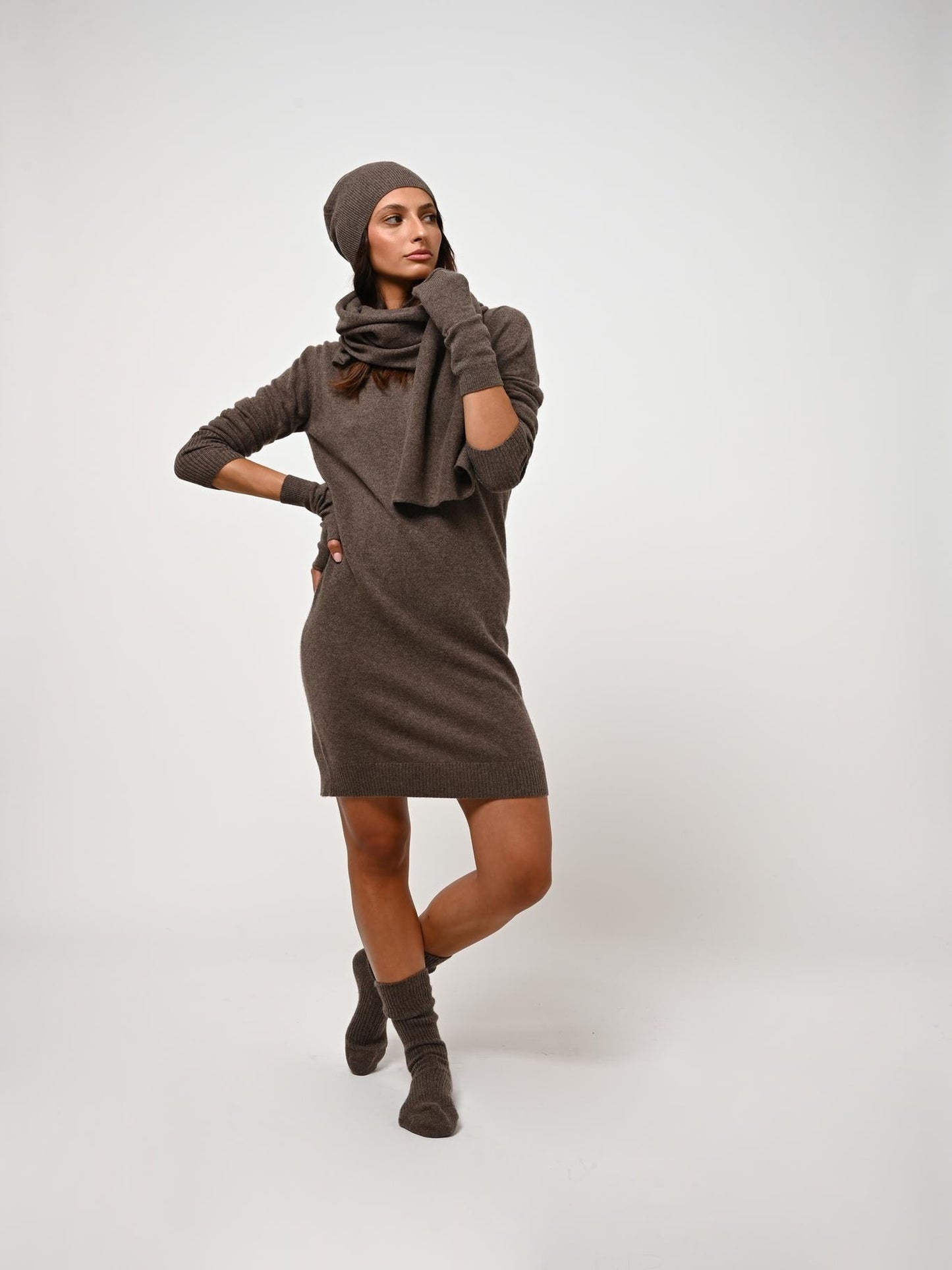 MANTI bonnet taupe chiné 100% cachemire